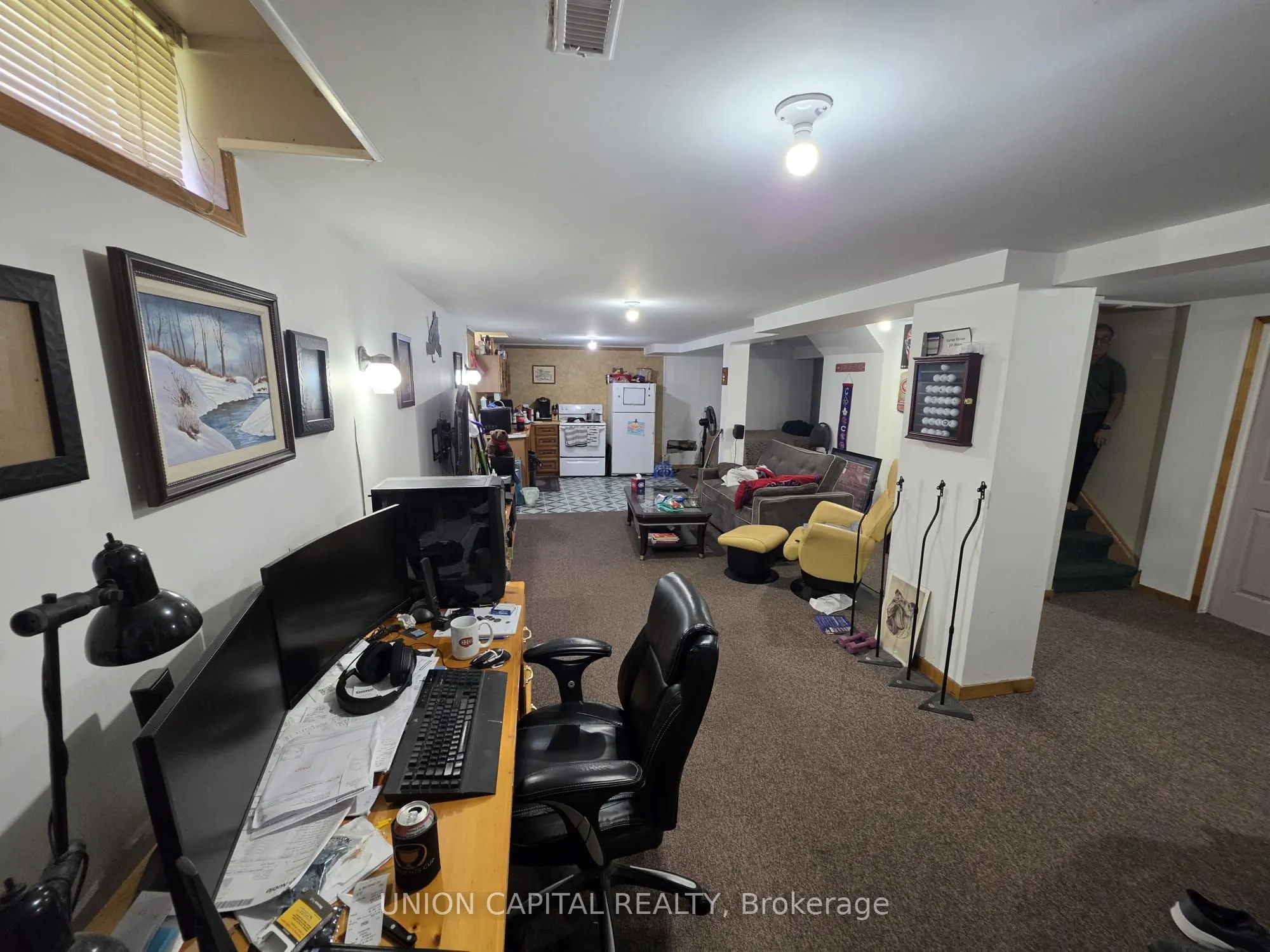2363 Strathmore Crescent