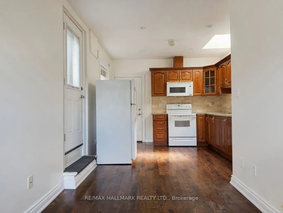 2038 Danforth Avenue #2