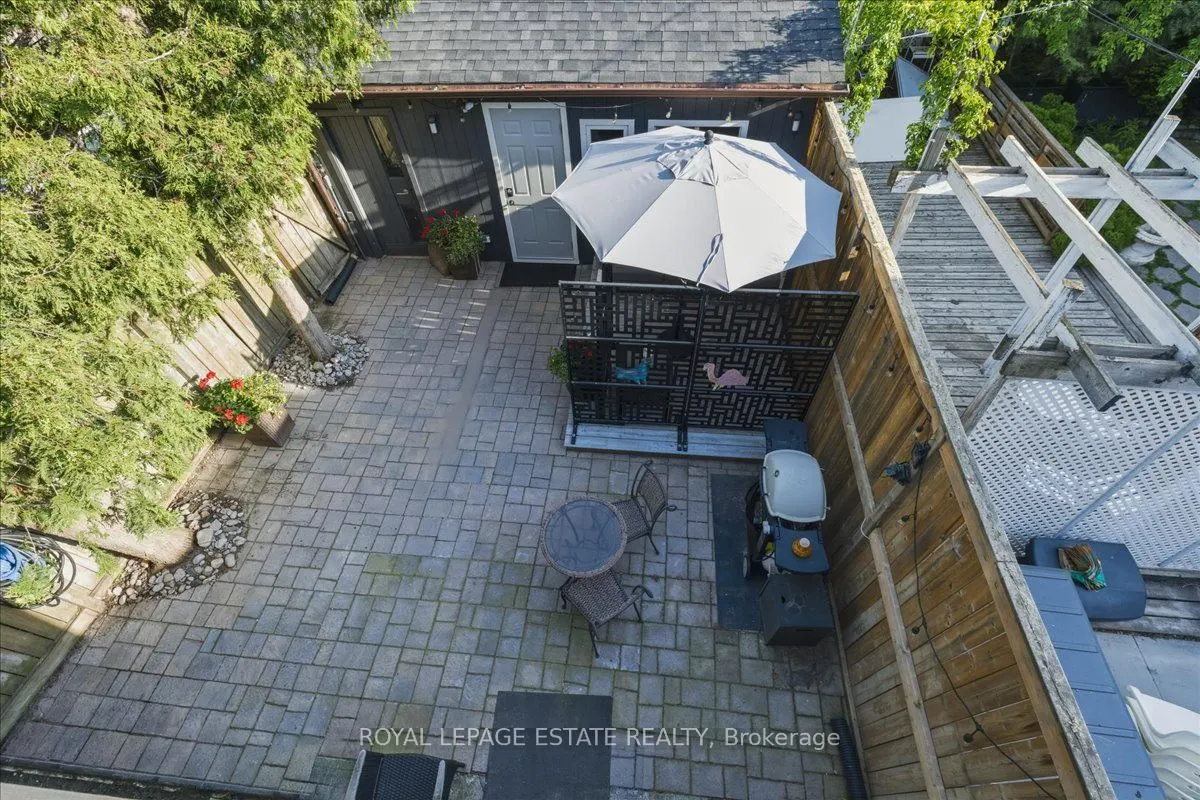 1398 Queen Street E