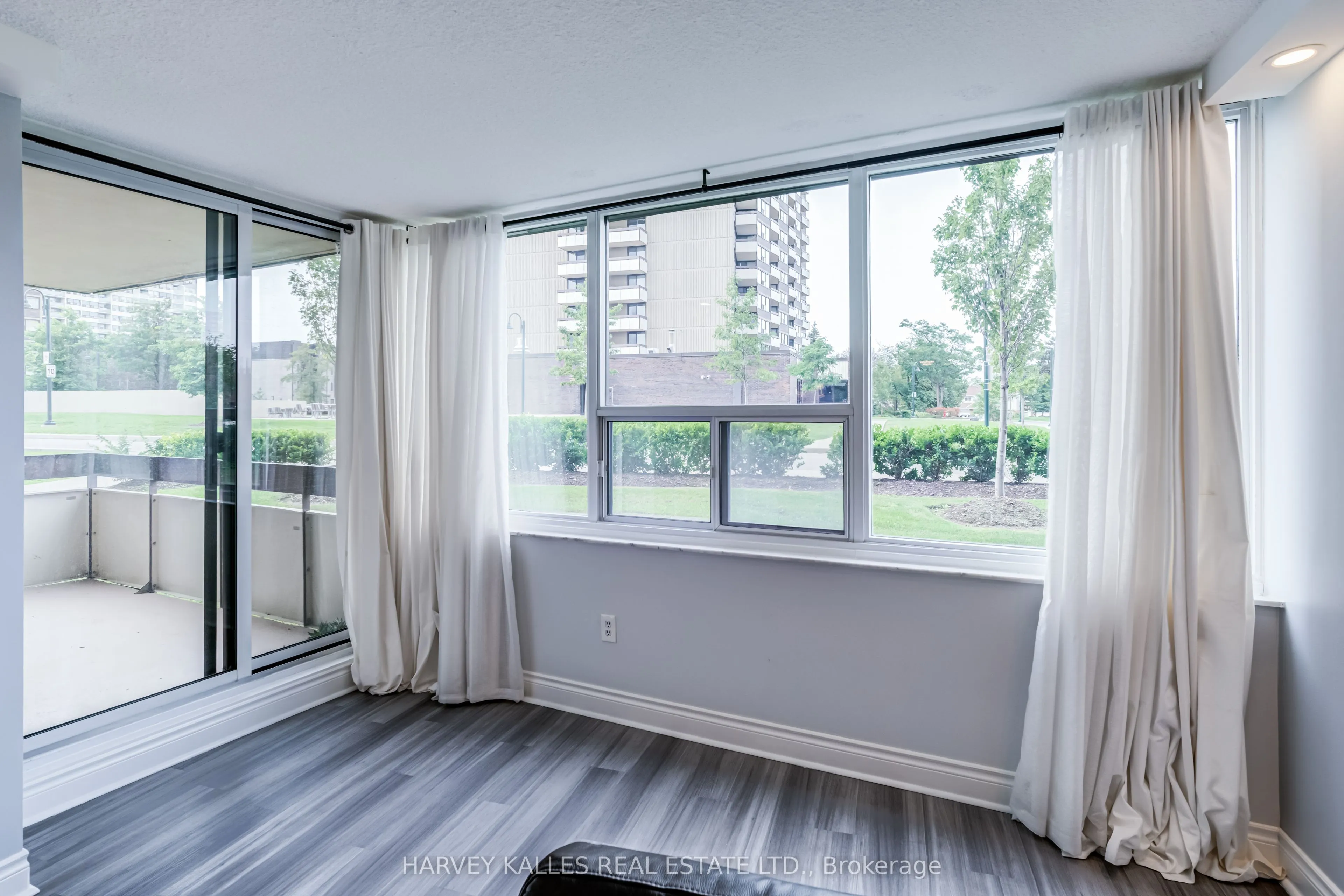 65 Huntingdale Boulevard #103