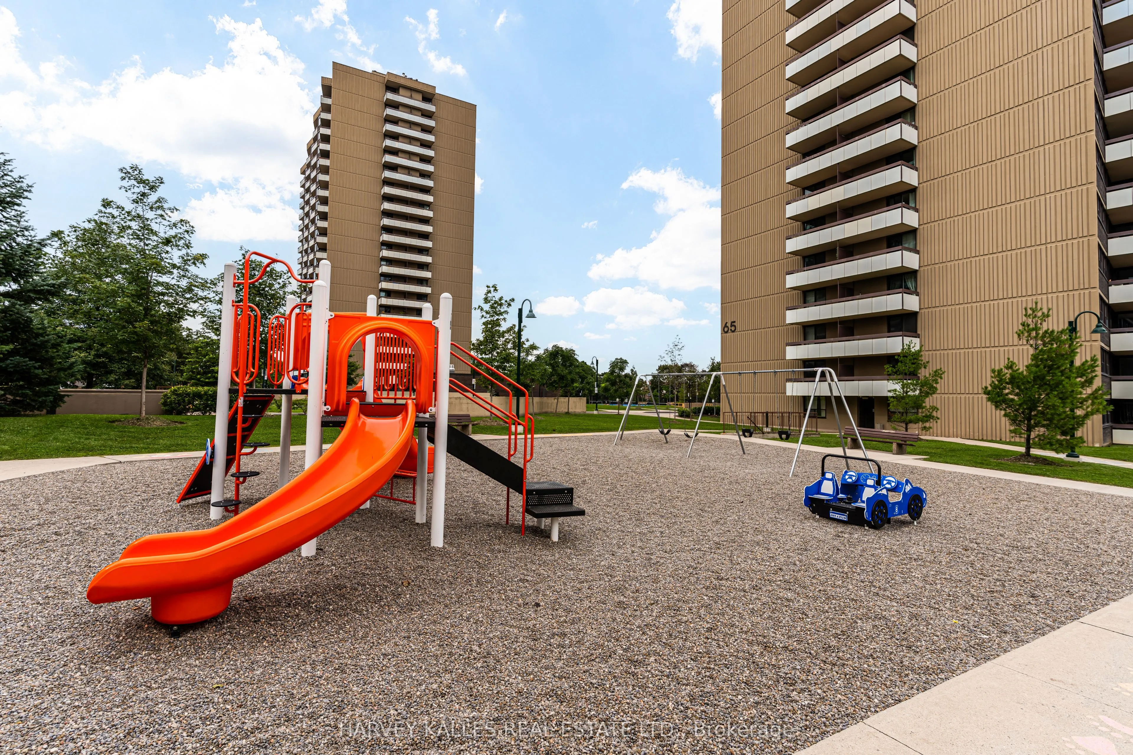 65 Huntingdale Boulevard #103
