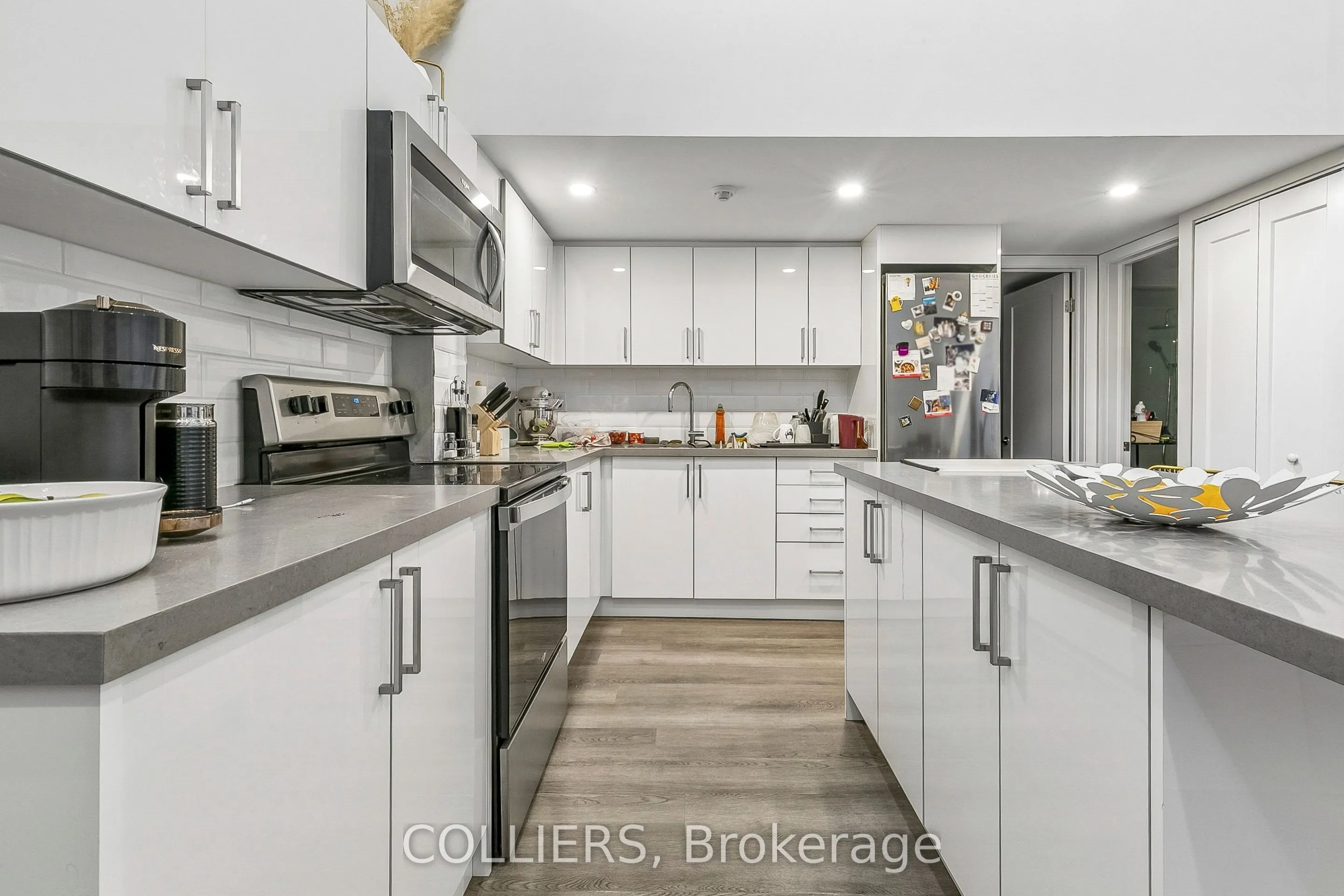 728 Queen Street E