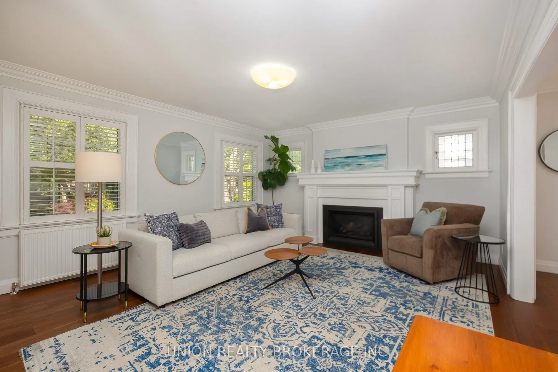 55 Pine Crescent