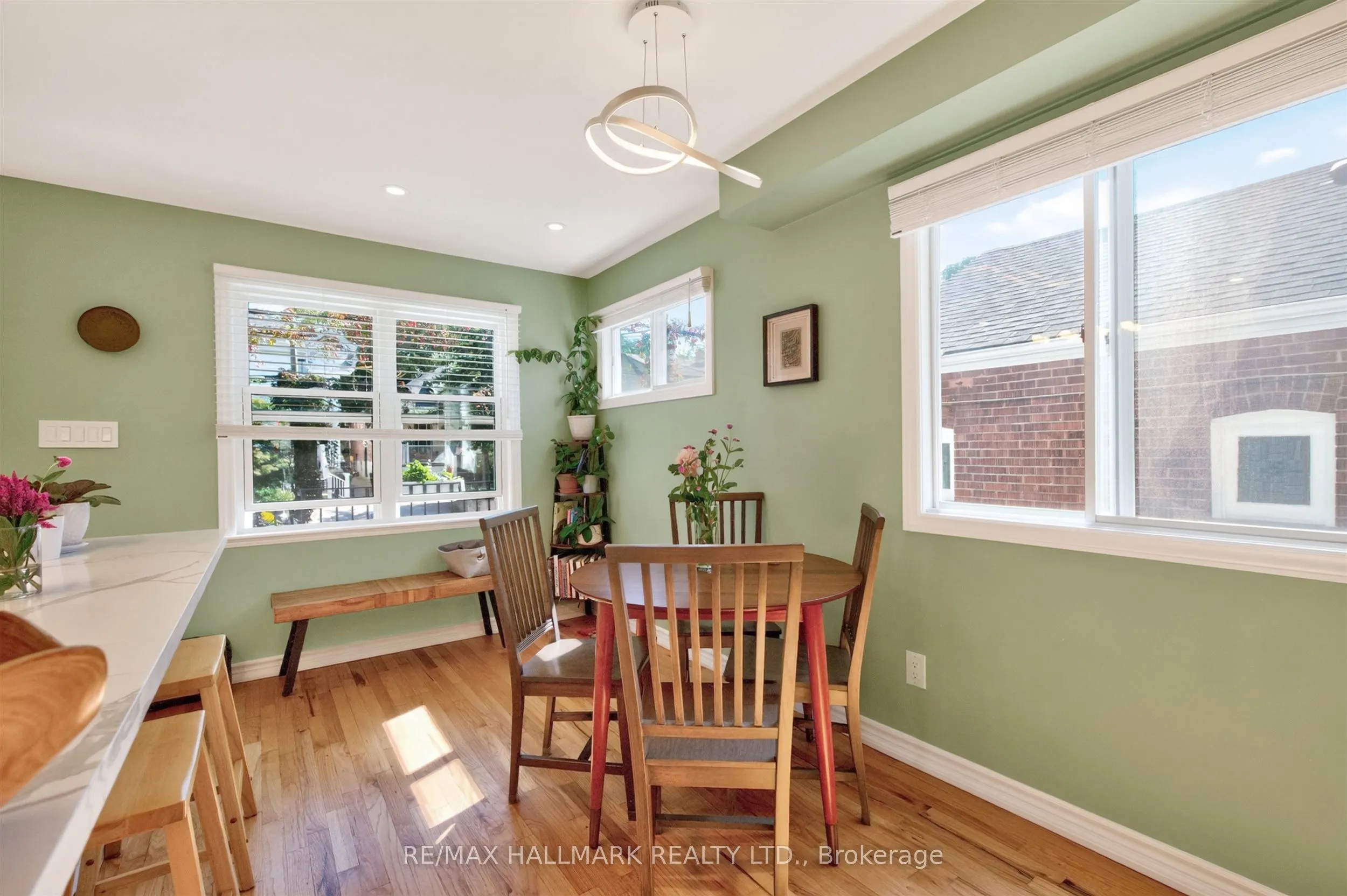 110 Harding Boulevard