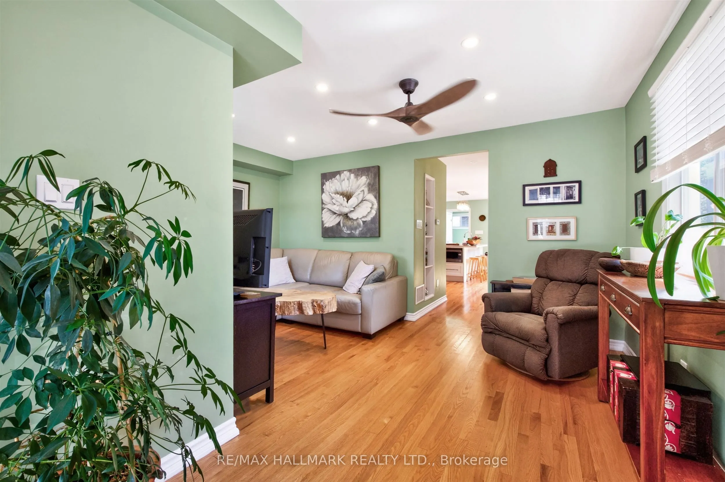 110 Harding Boulevard