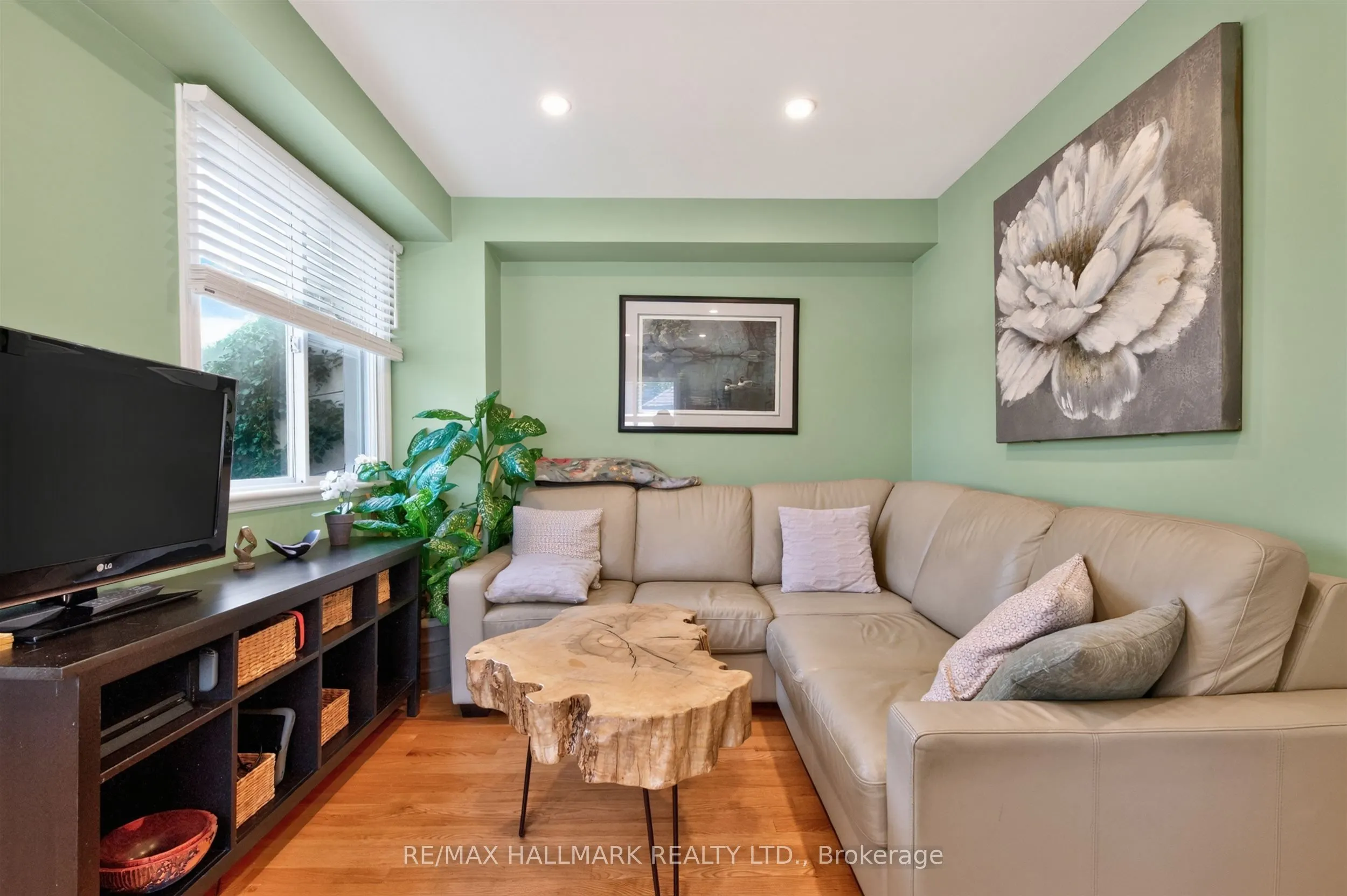 110 Harding Boulevard
