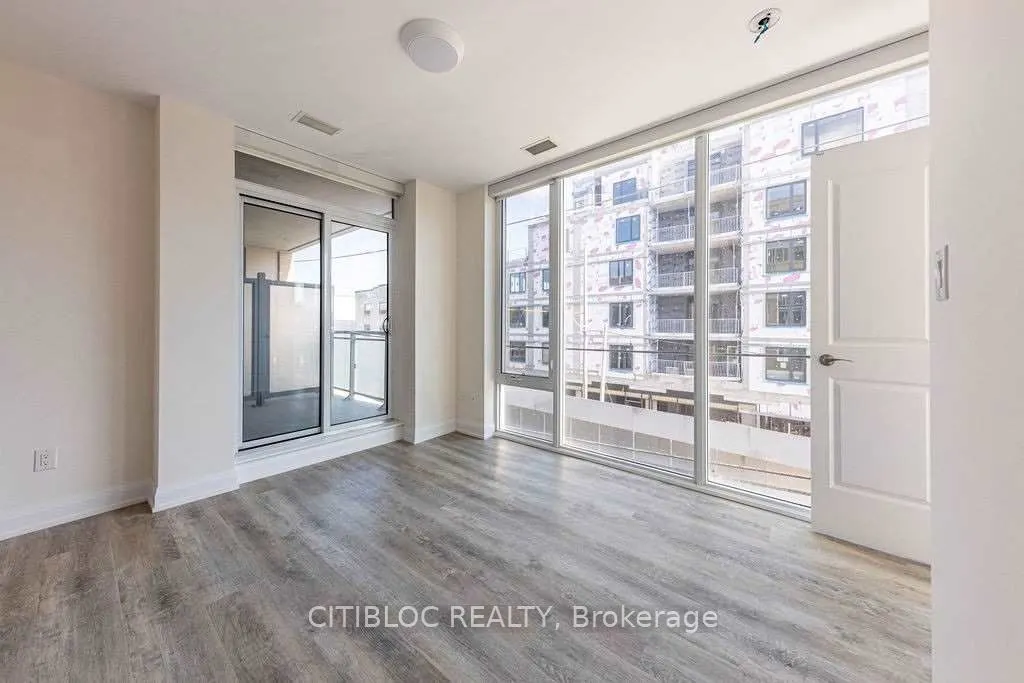 200 Woodbine Avenue #301