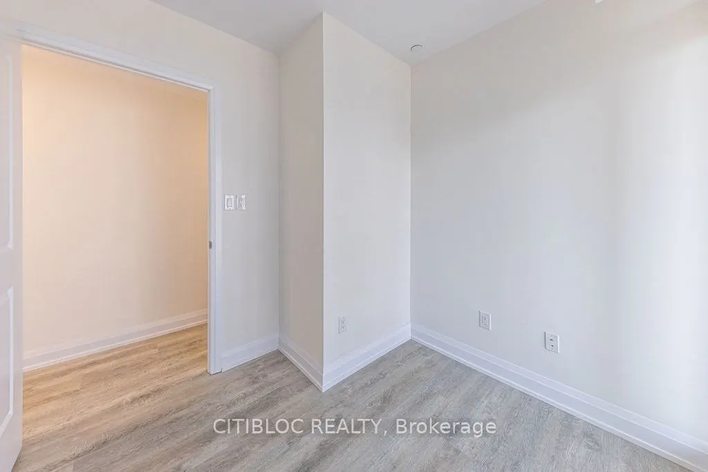 200 Woodbine Avenue #301