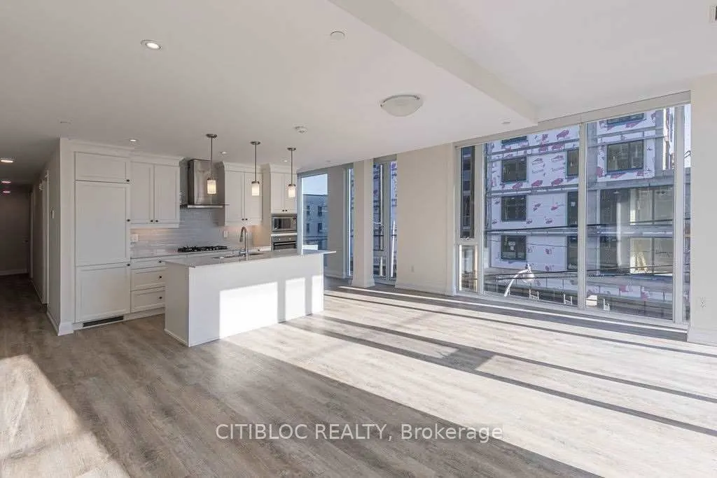 200 Woodbine Avenue #301