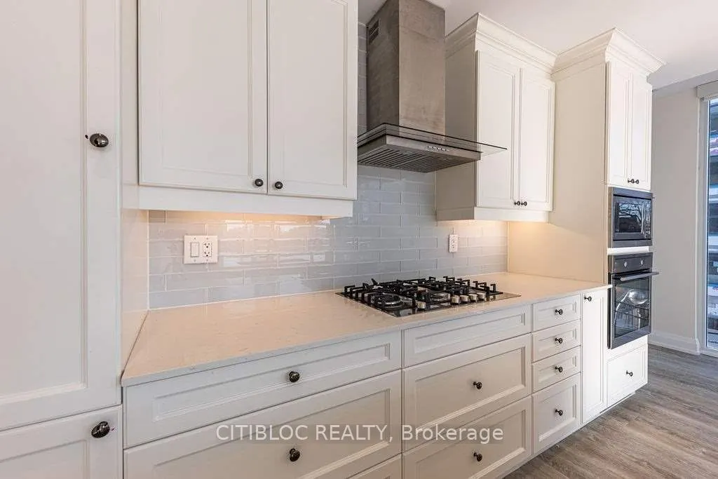200 Woodbine Avenue #301