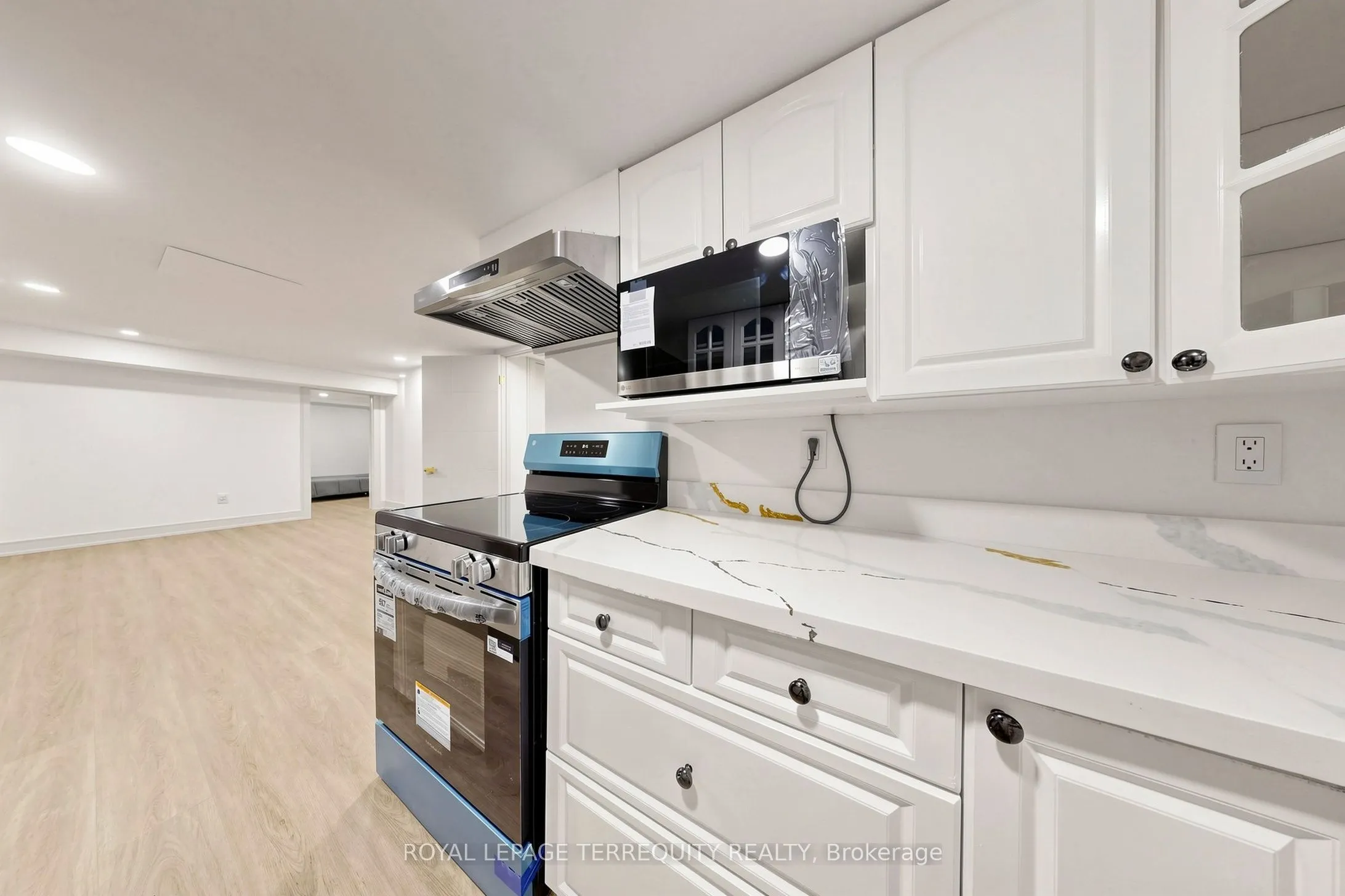 10 Roberson Drive