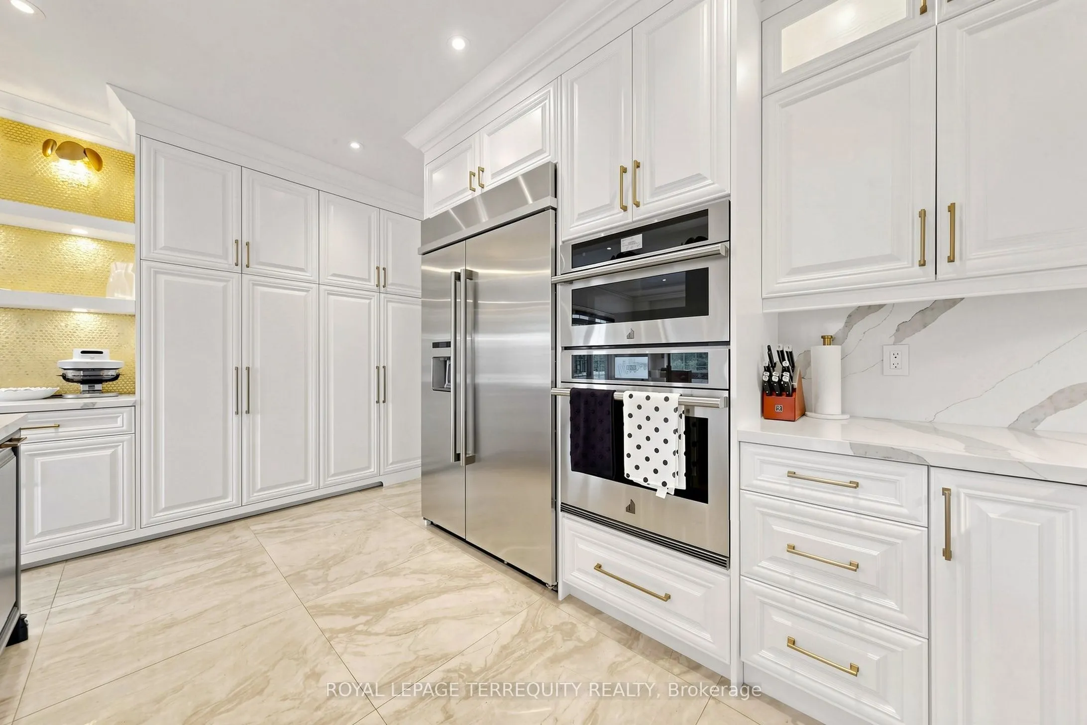 10 Roberson Drive
