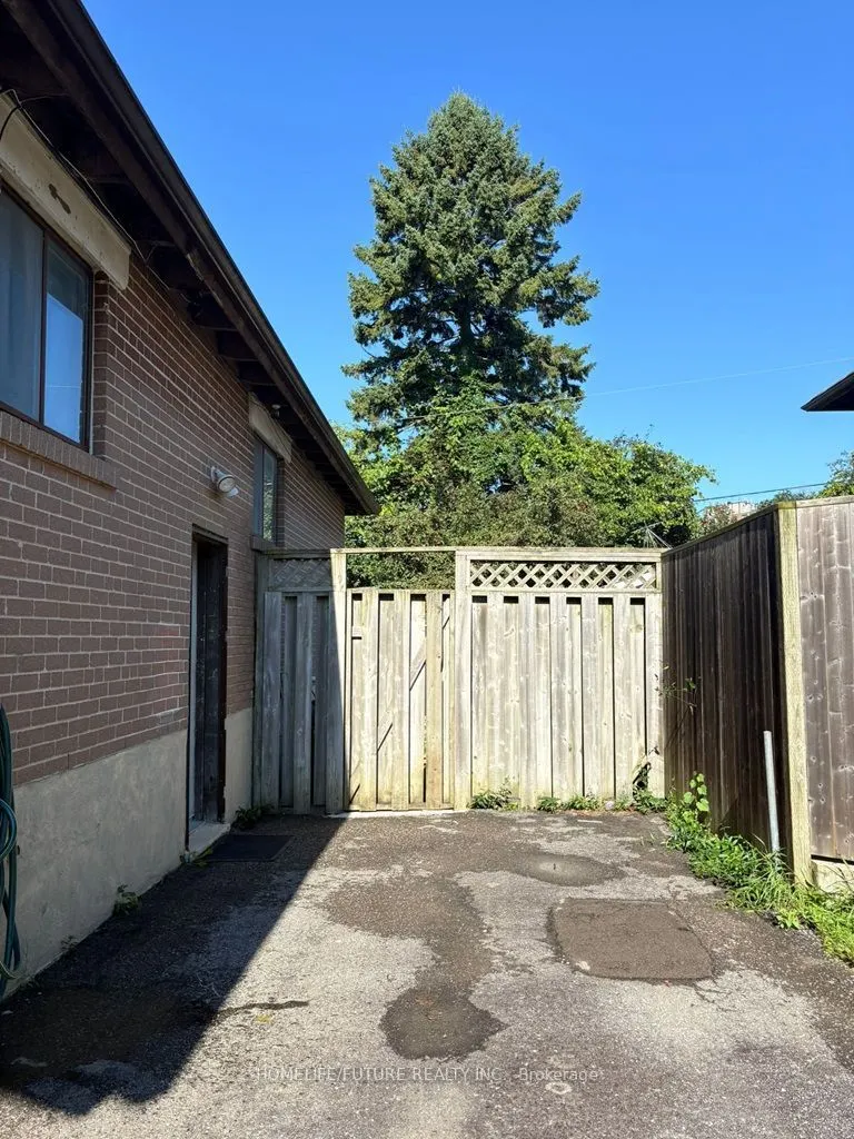 868 Chapleau Drive #Bsmt