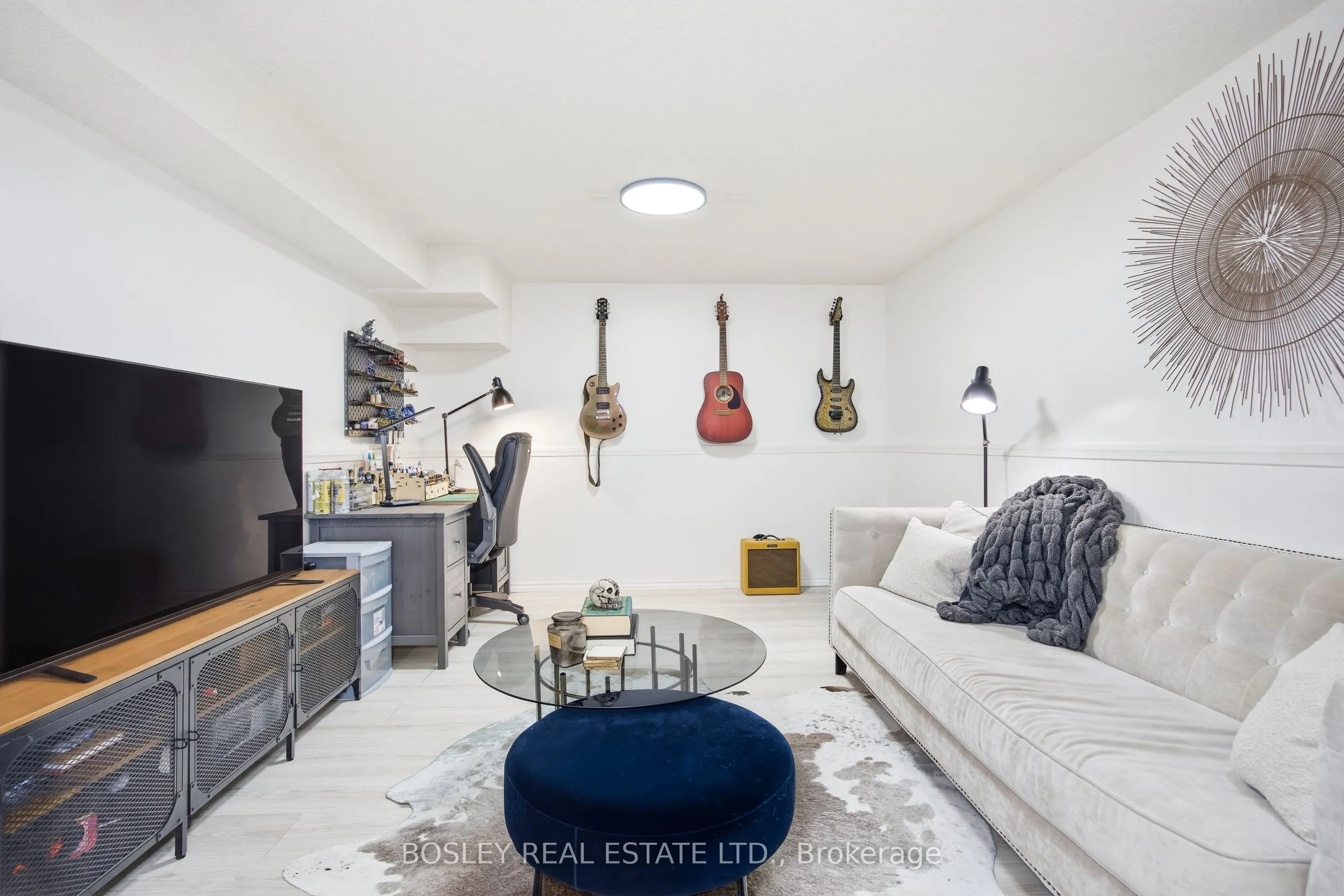 861 Traddles Avenue