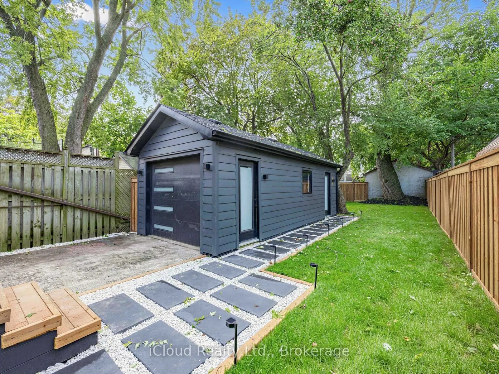 96 Woodycrest Avenue