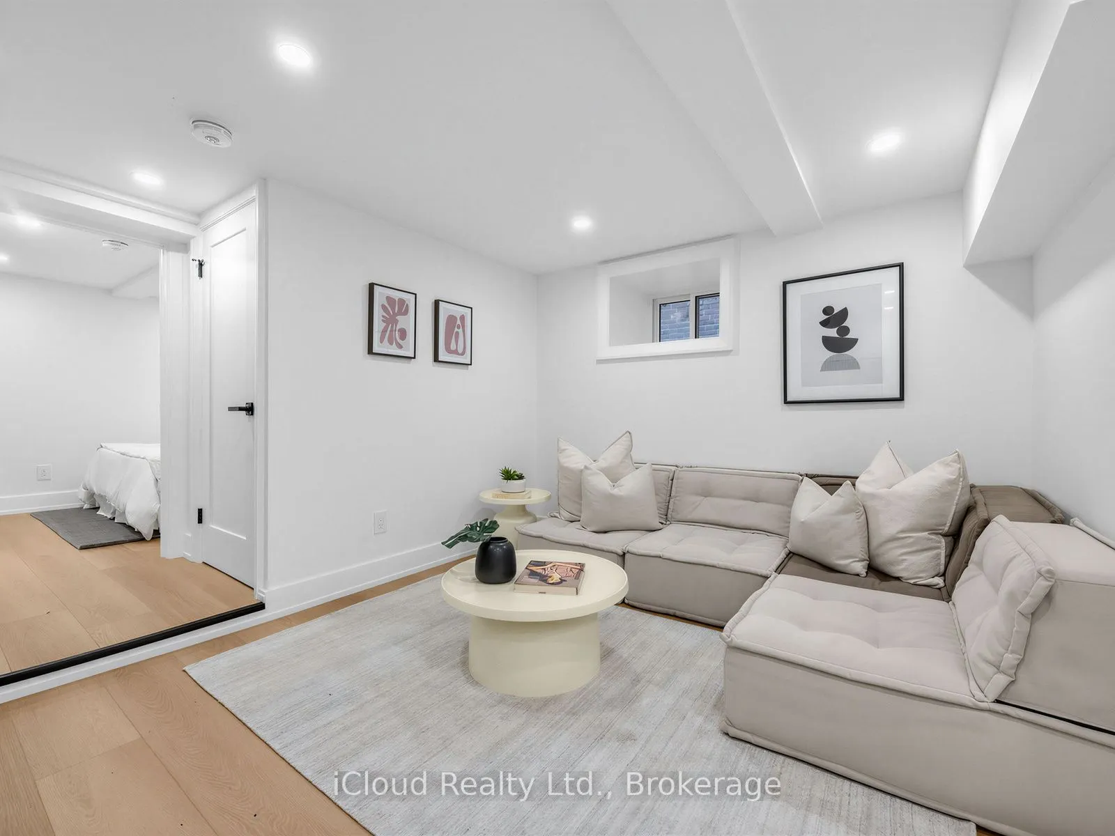 96 Woodycrest Avenue
