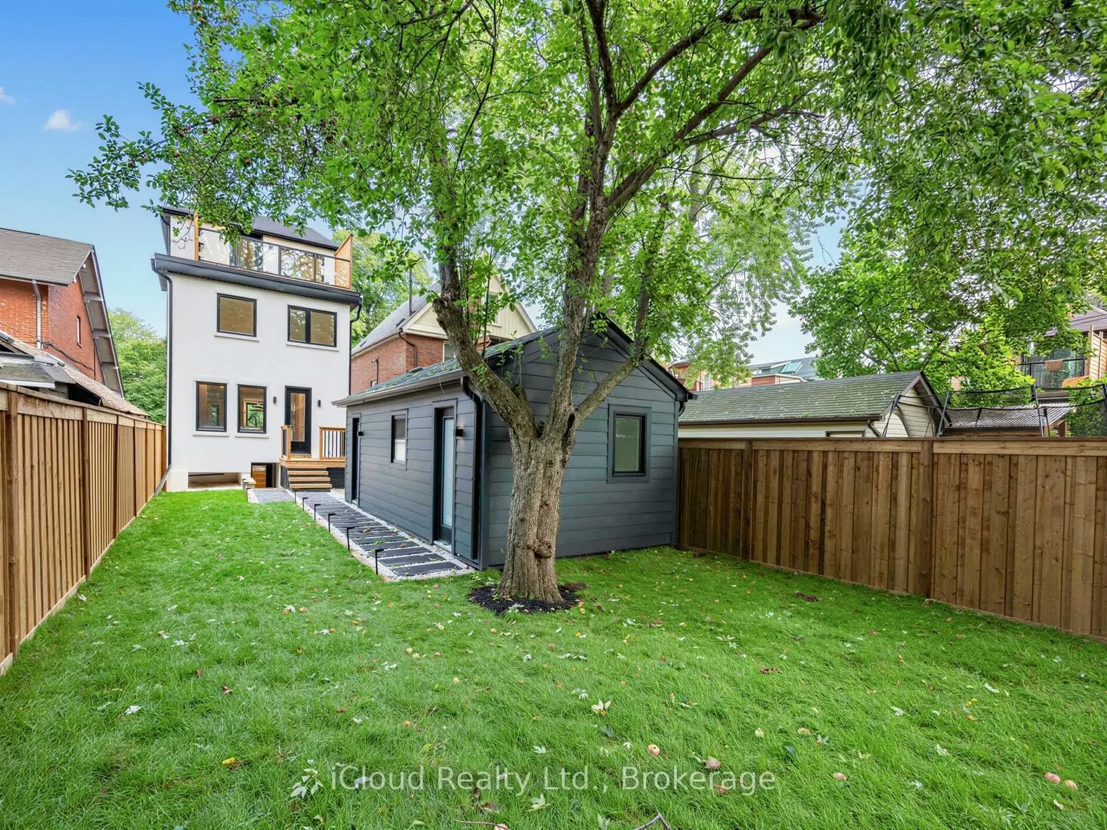 96 Woodycrest Avenue