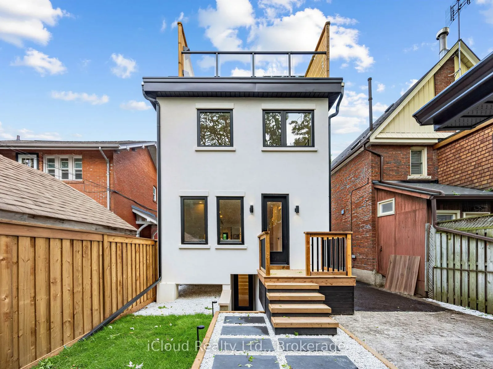 96 Woodycrest Avenue