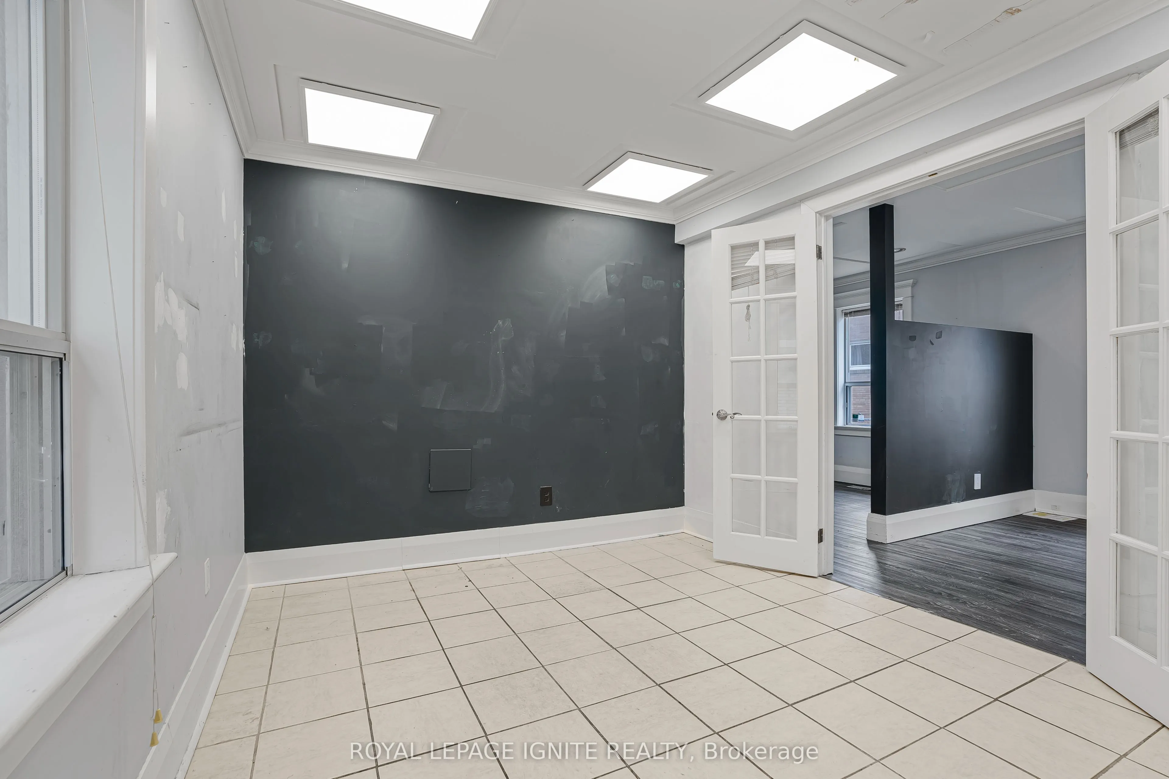 951 Simcoe Street N