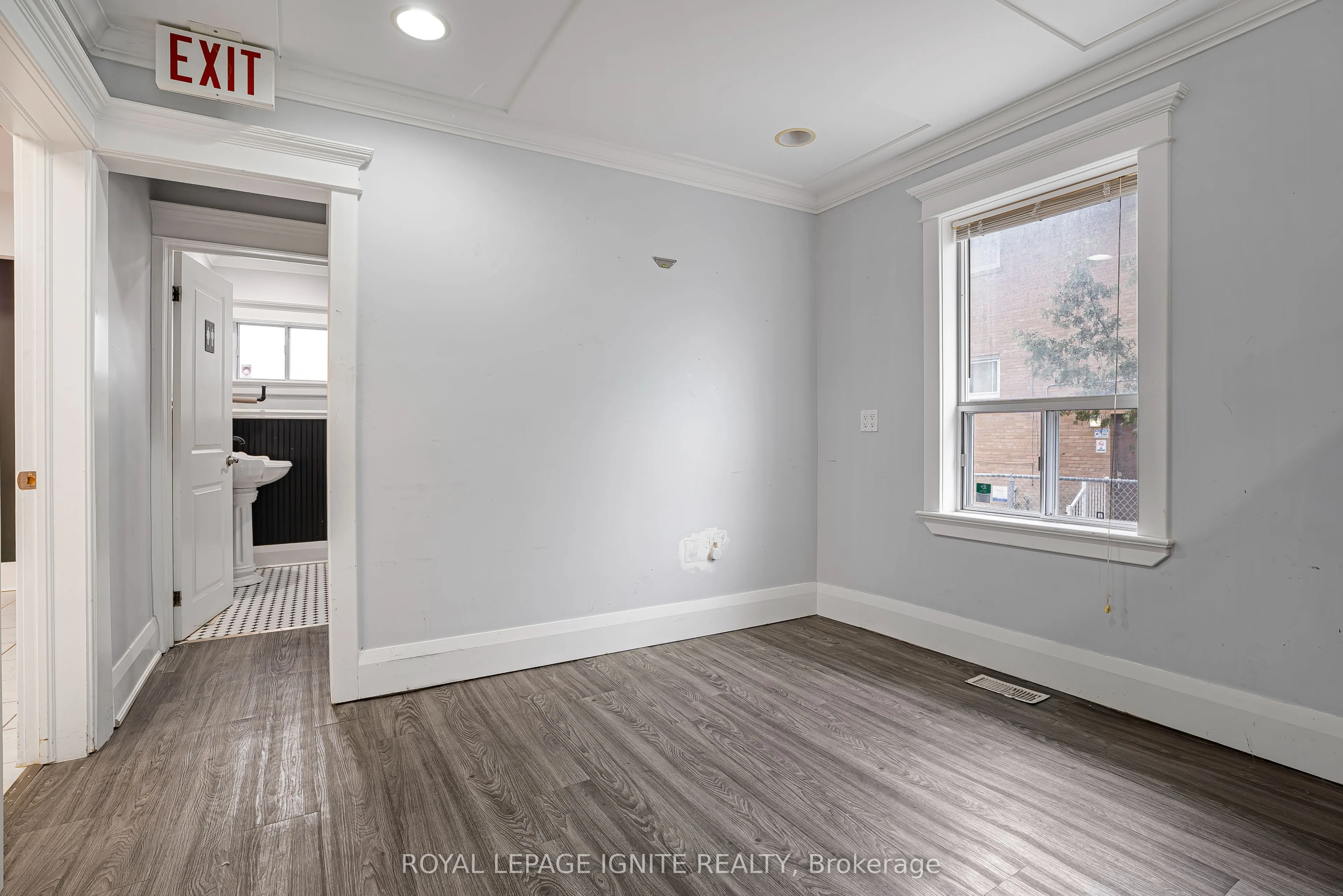 951 Simcoe Street N