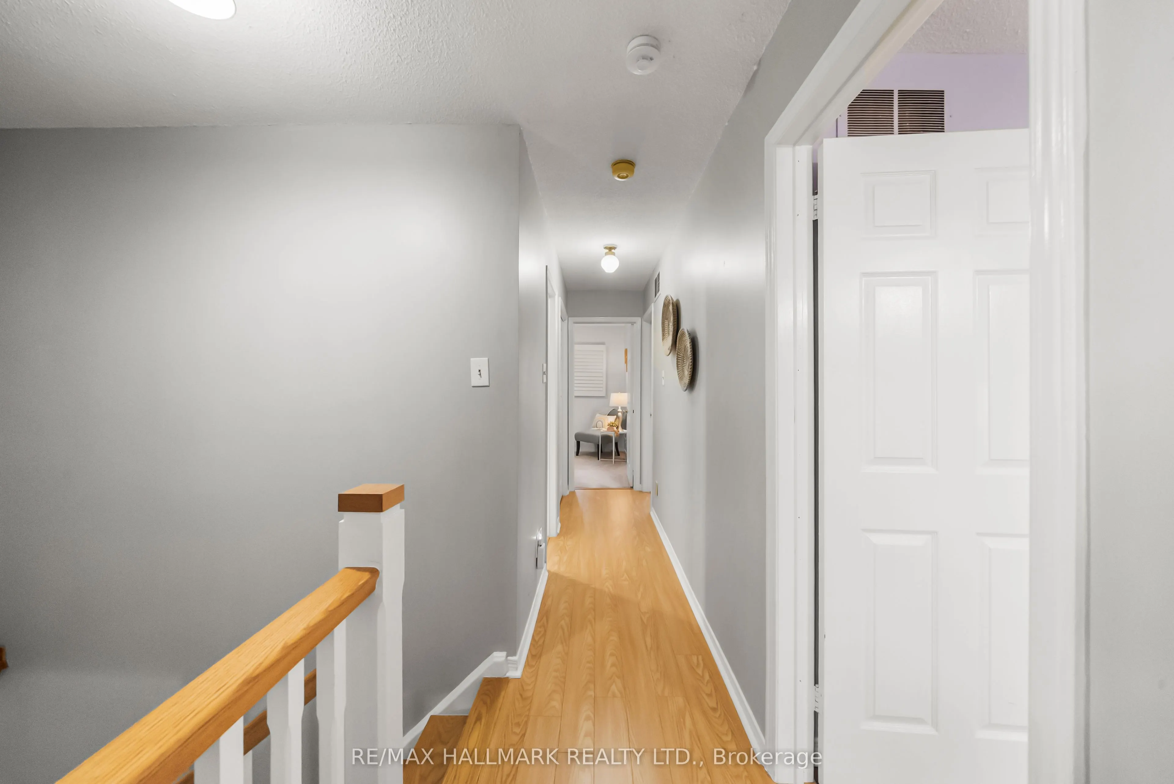 1322 Redwood Lane