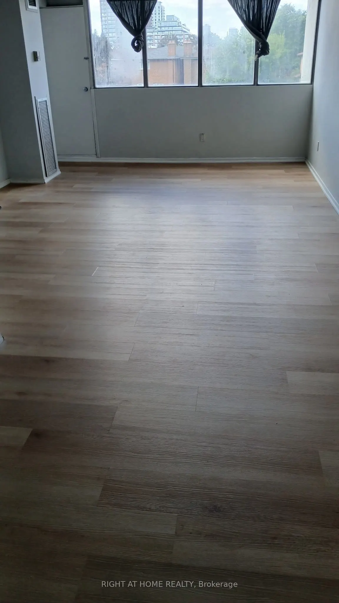 40 Bay Mills Boulevard #401