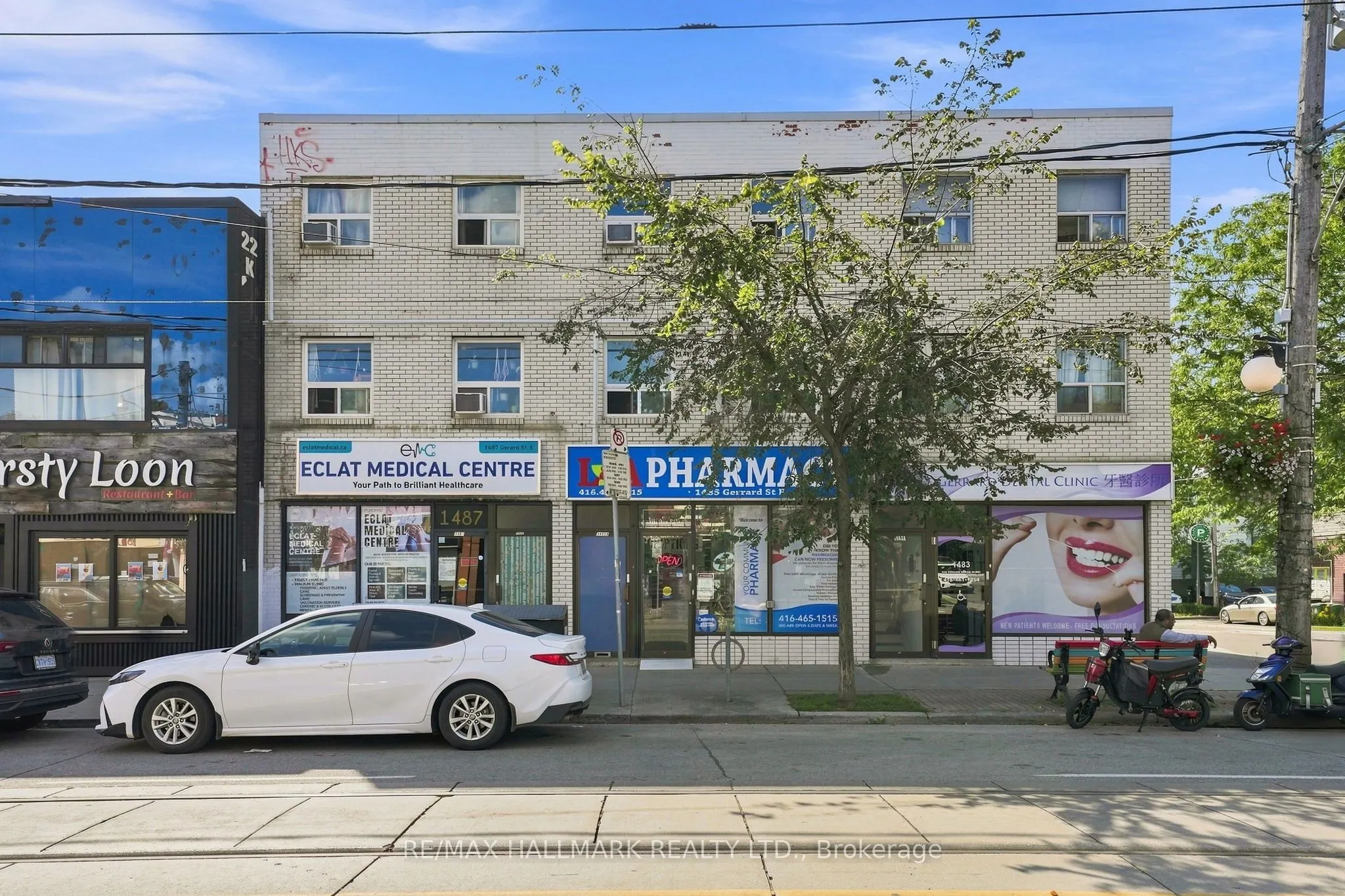 1487 Gerrard Street E