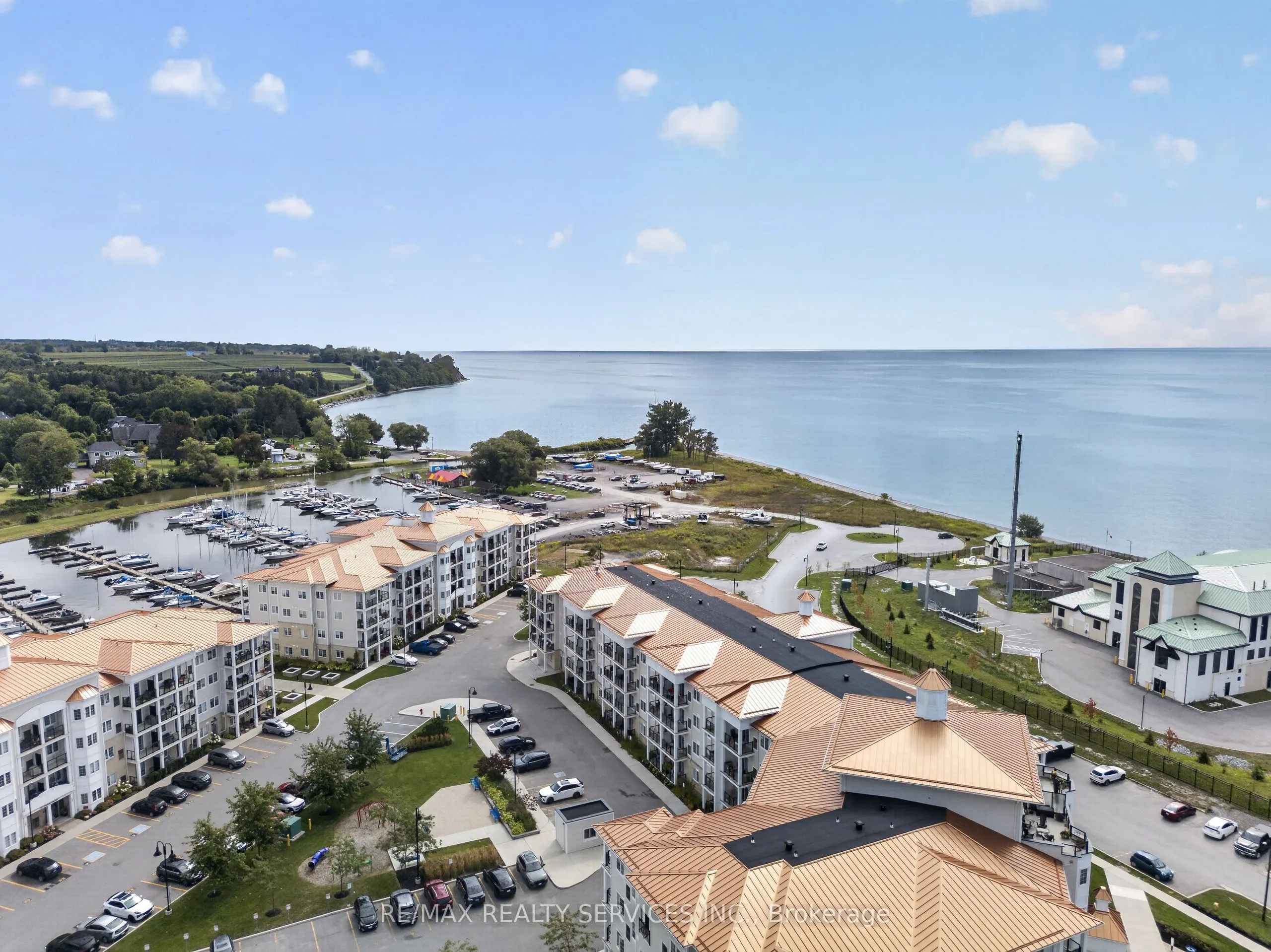 50 Lakebreeze Drive #129
