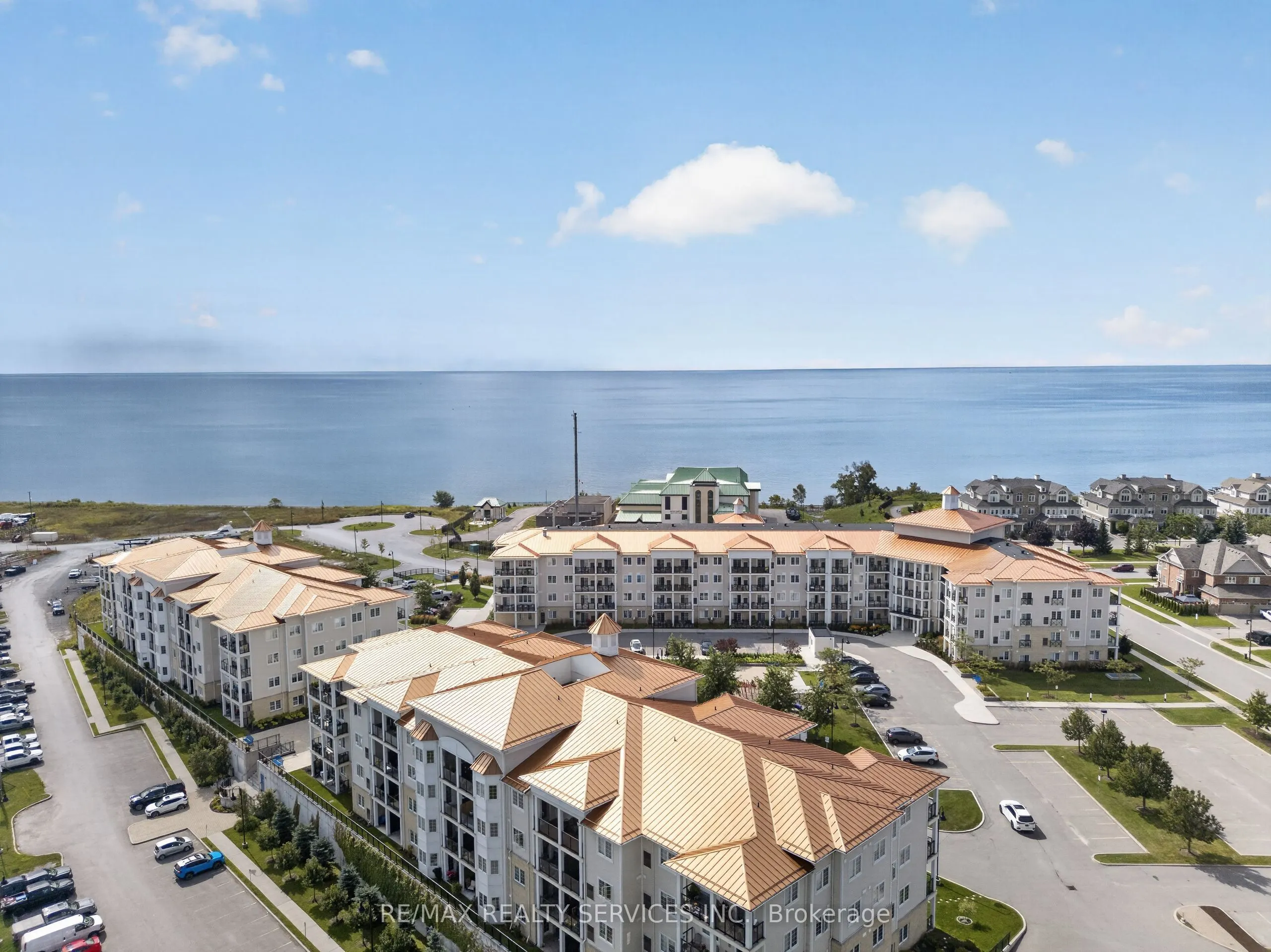 50 Lakebreeze Drive #129