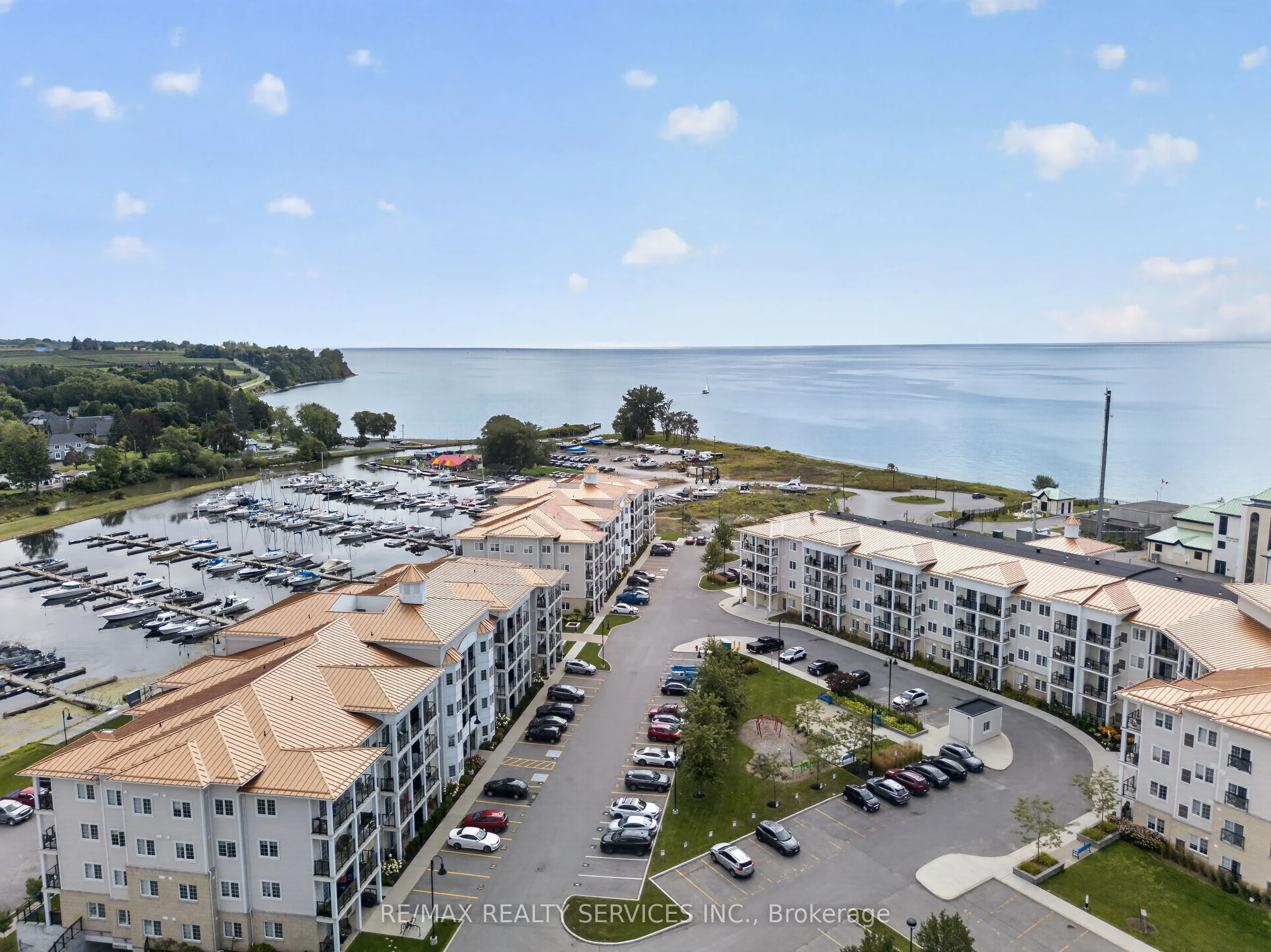 50 Lakebreeze Drive #129
