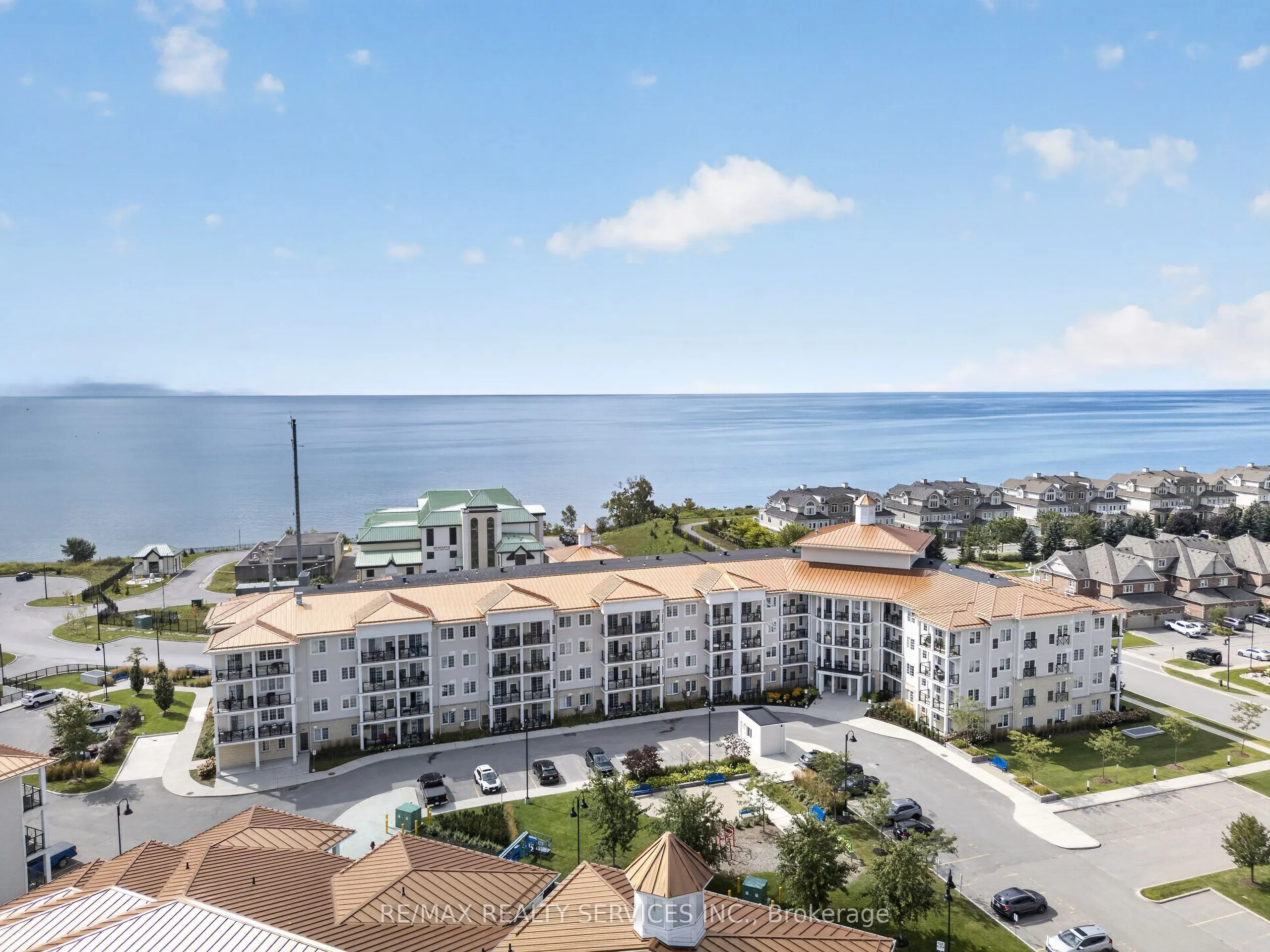 50 Lakebreeze Drive #129