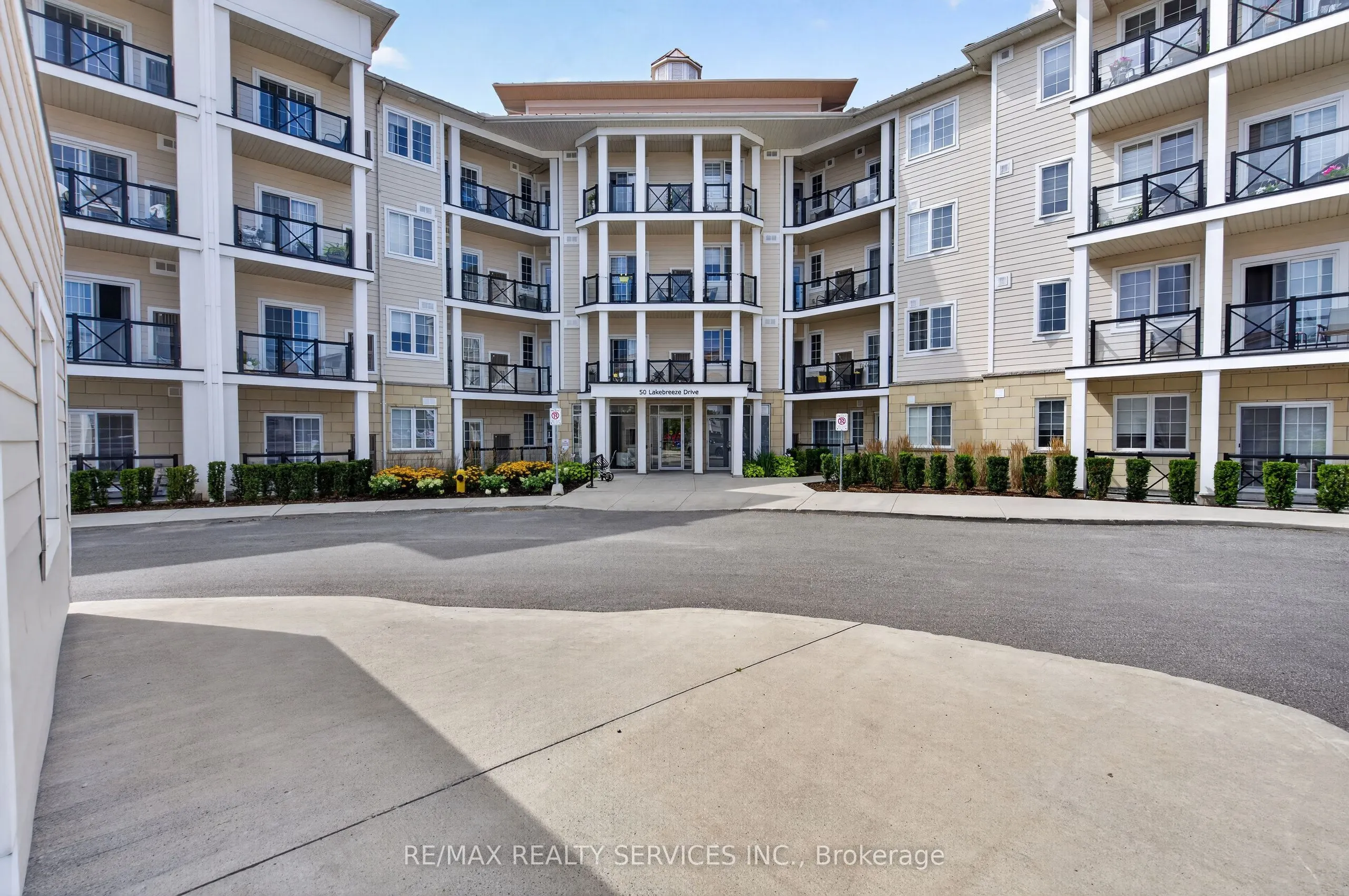 50 Lakebreeze Drive #129