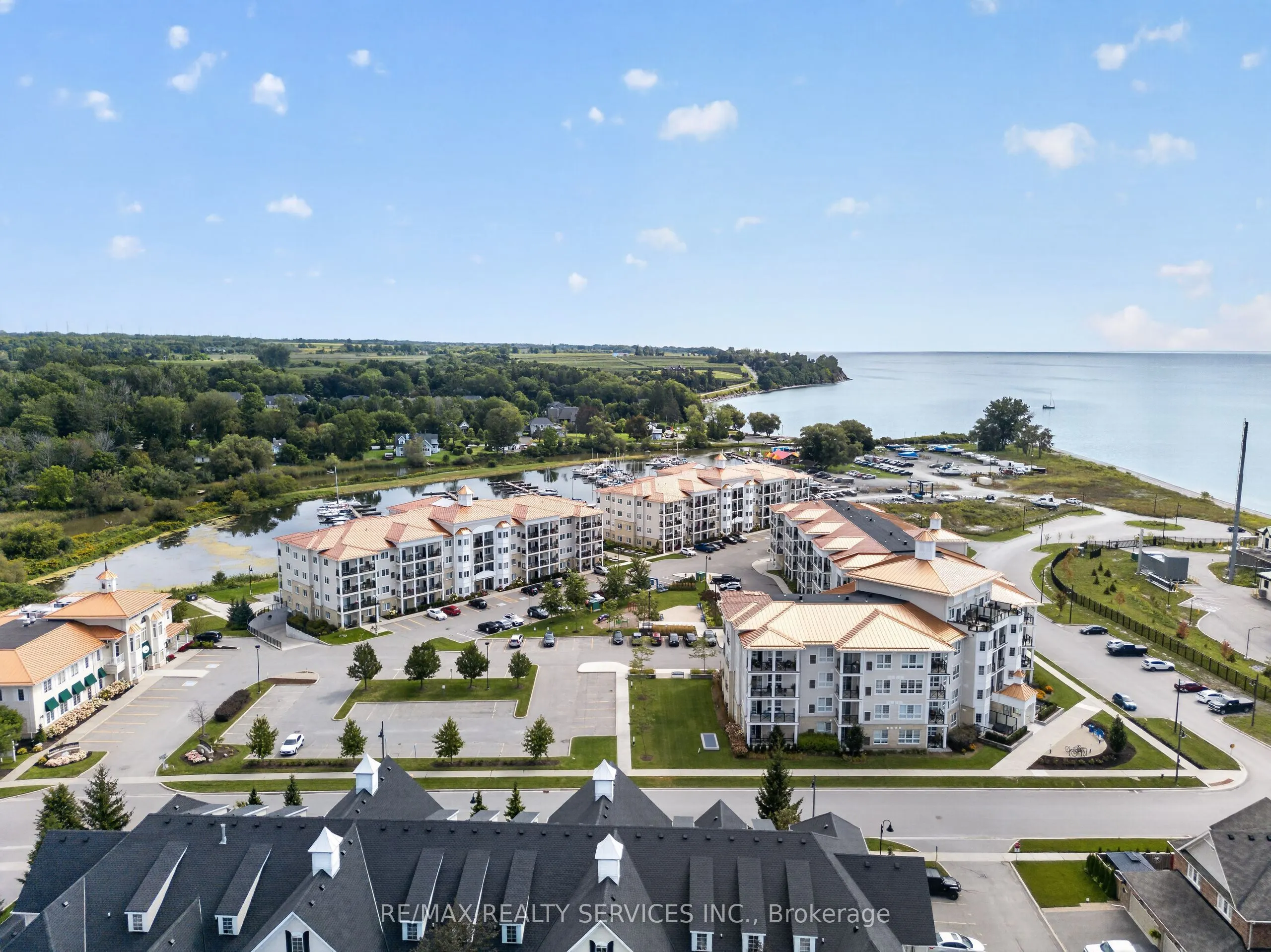 50 Lakebreeze Drive #129