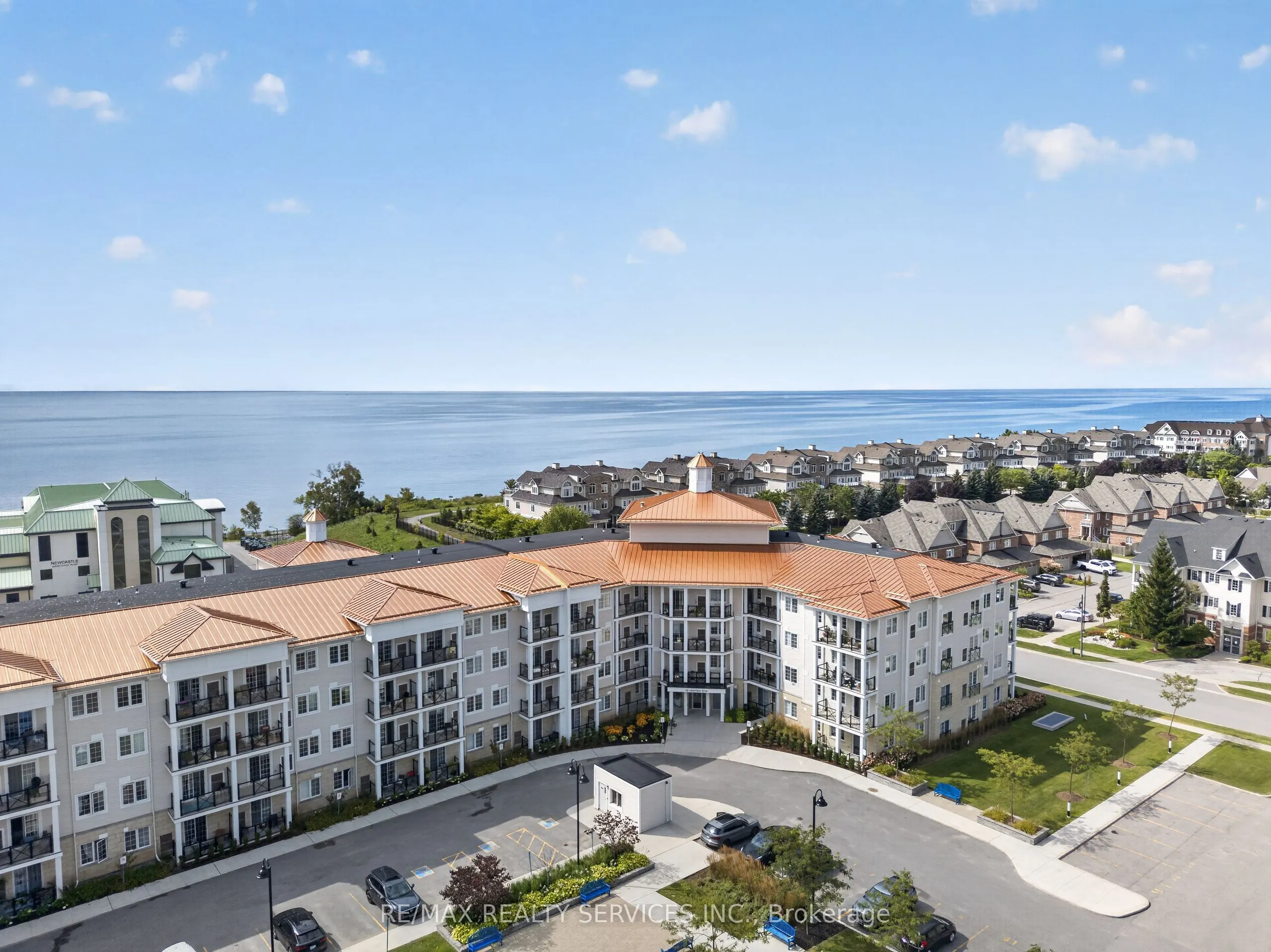50 Lakebreeze Drive #129