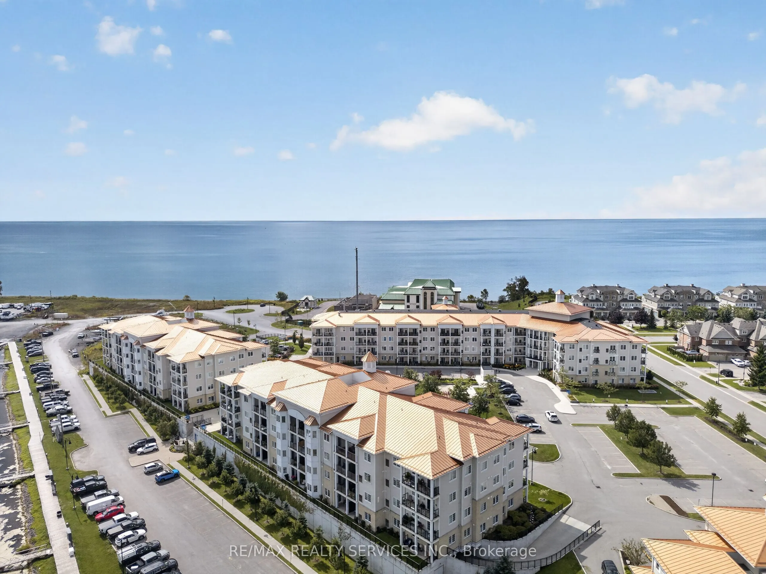 50 Lakebreeze Drive #129