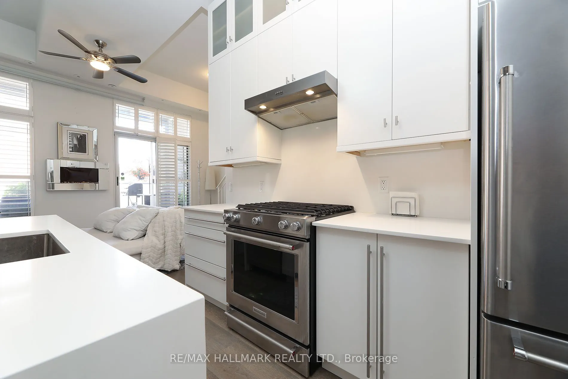 1842 Queen Street E #204