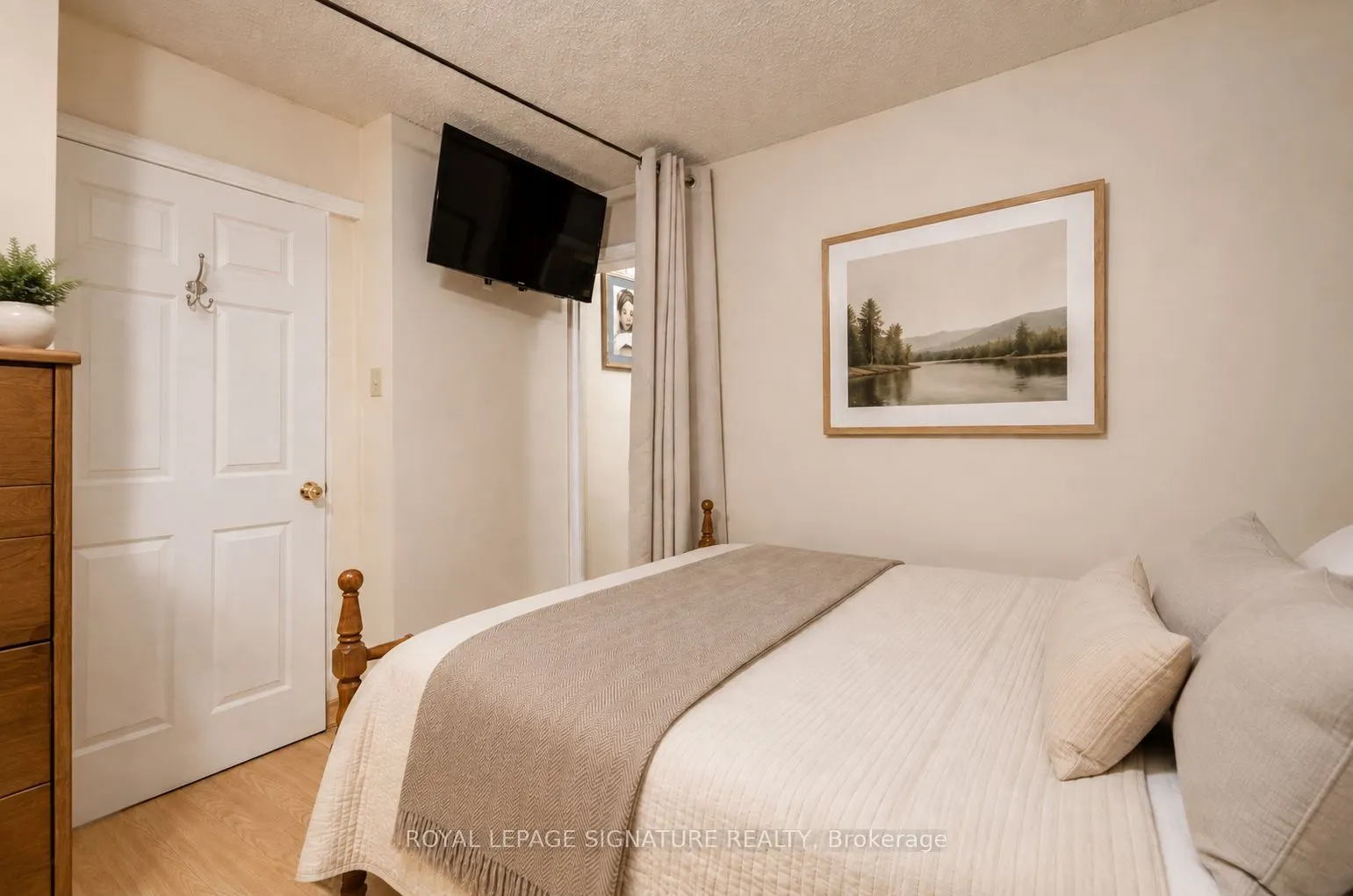 4060 Lawrence Avenue E #413