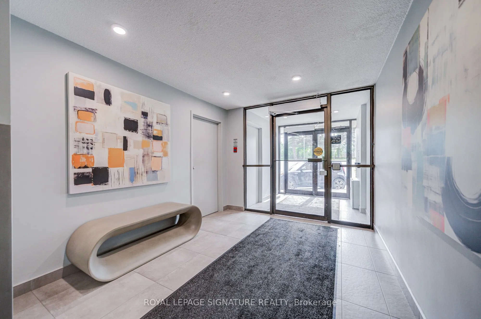 4060 Lawrence Avenue E #413