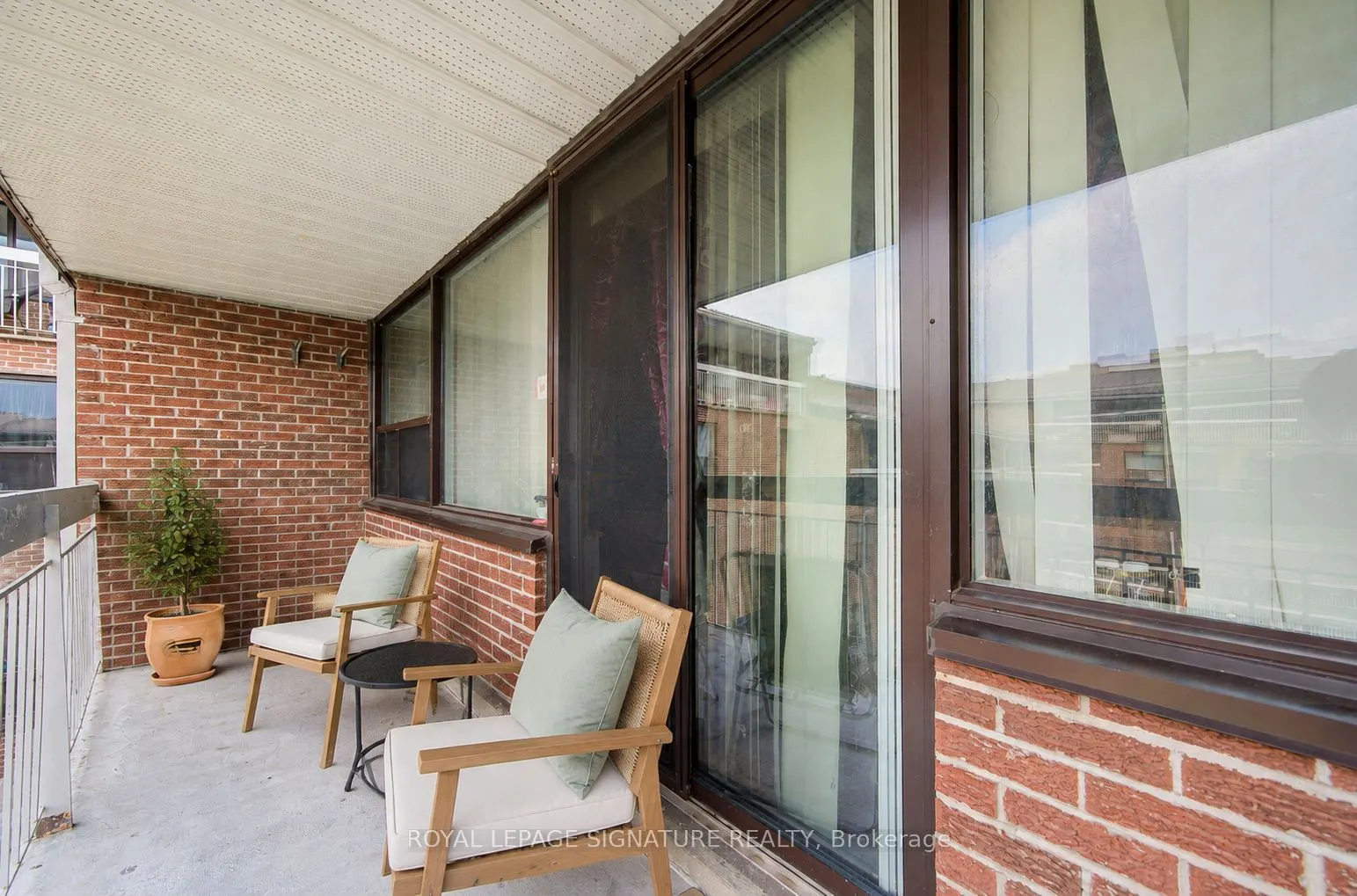 4060 Lawrence Avenue E #413