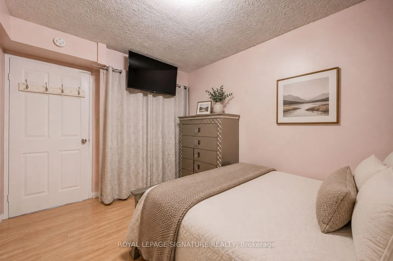 4060 Lawrence Avenue E #413