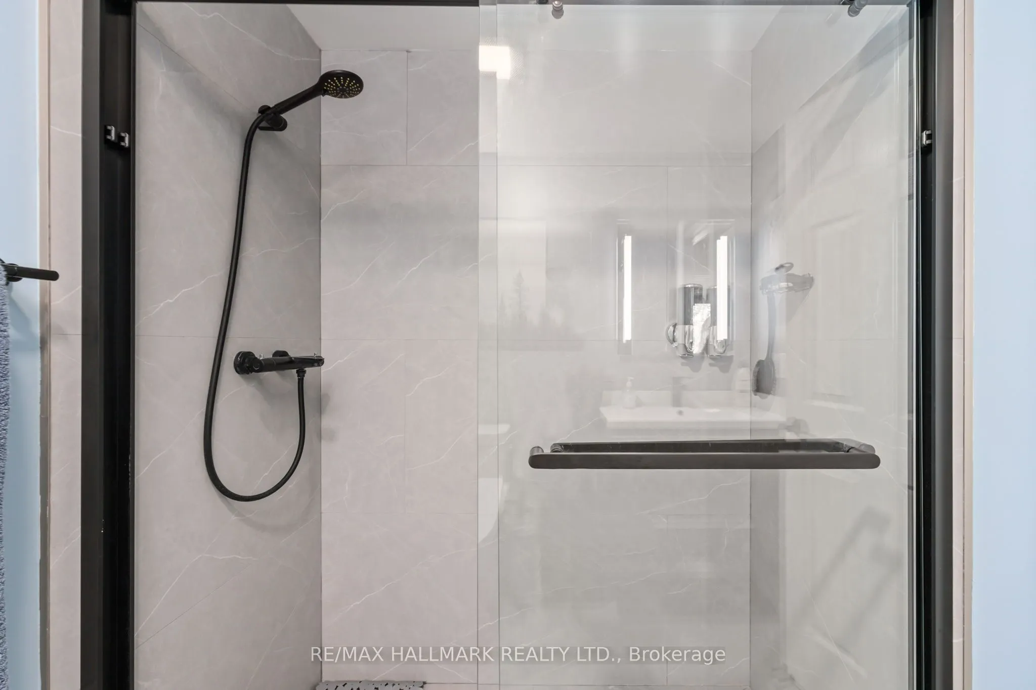 28 Rosebank Drive #1505