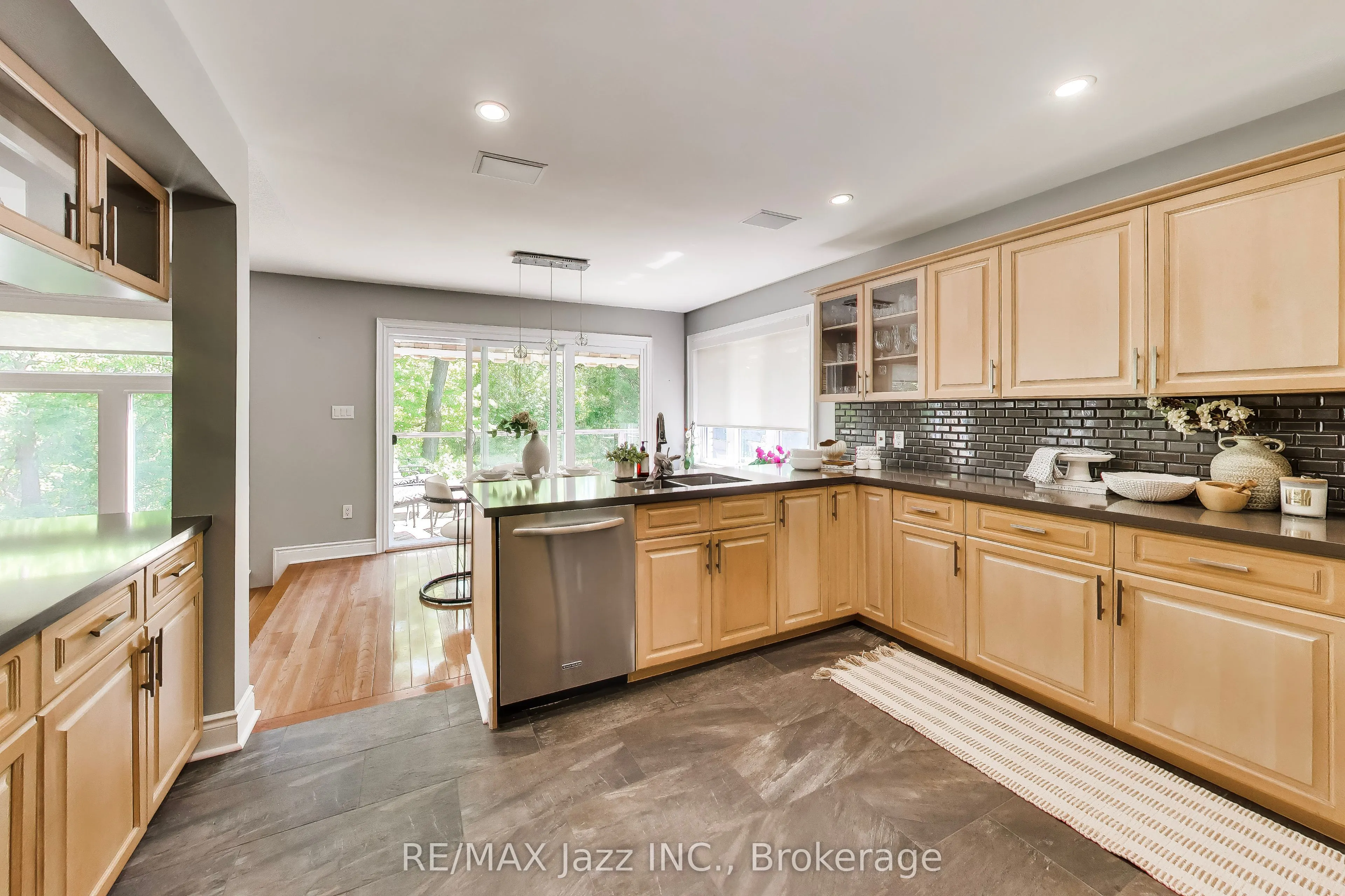 45 Windsor Valley Place