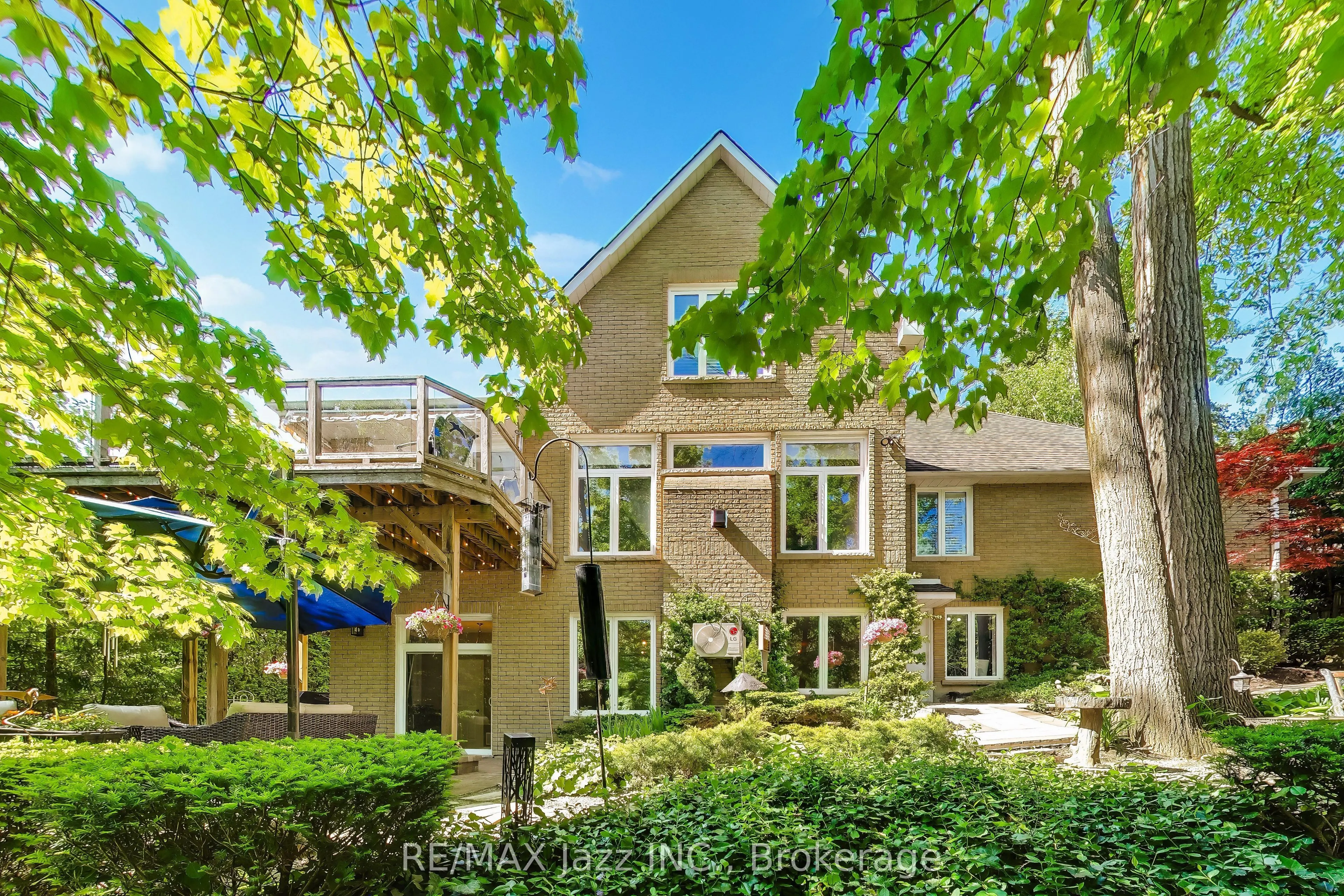 45 Windsor Valley Place