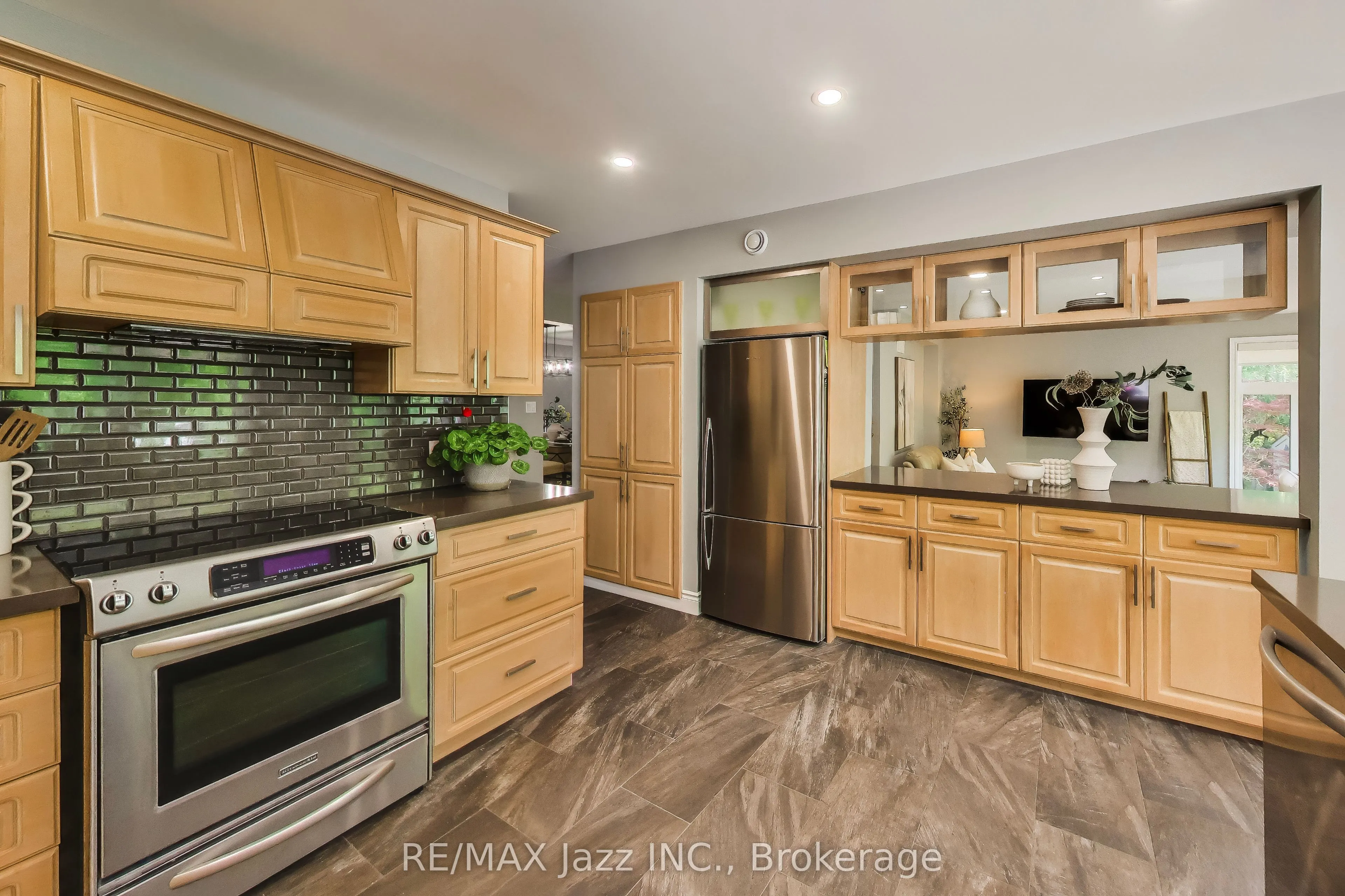 45 Windsor Valley Place