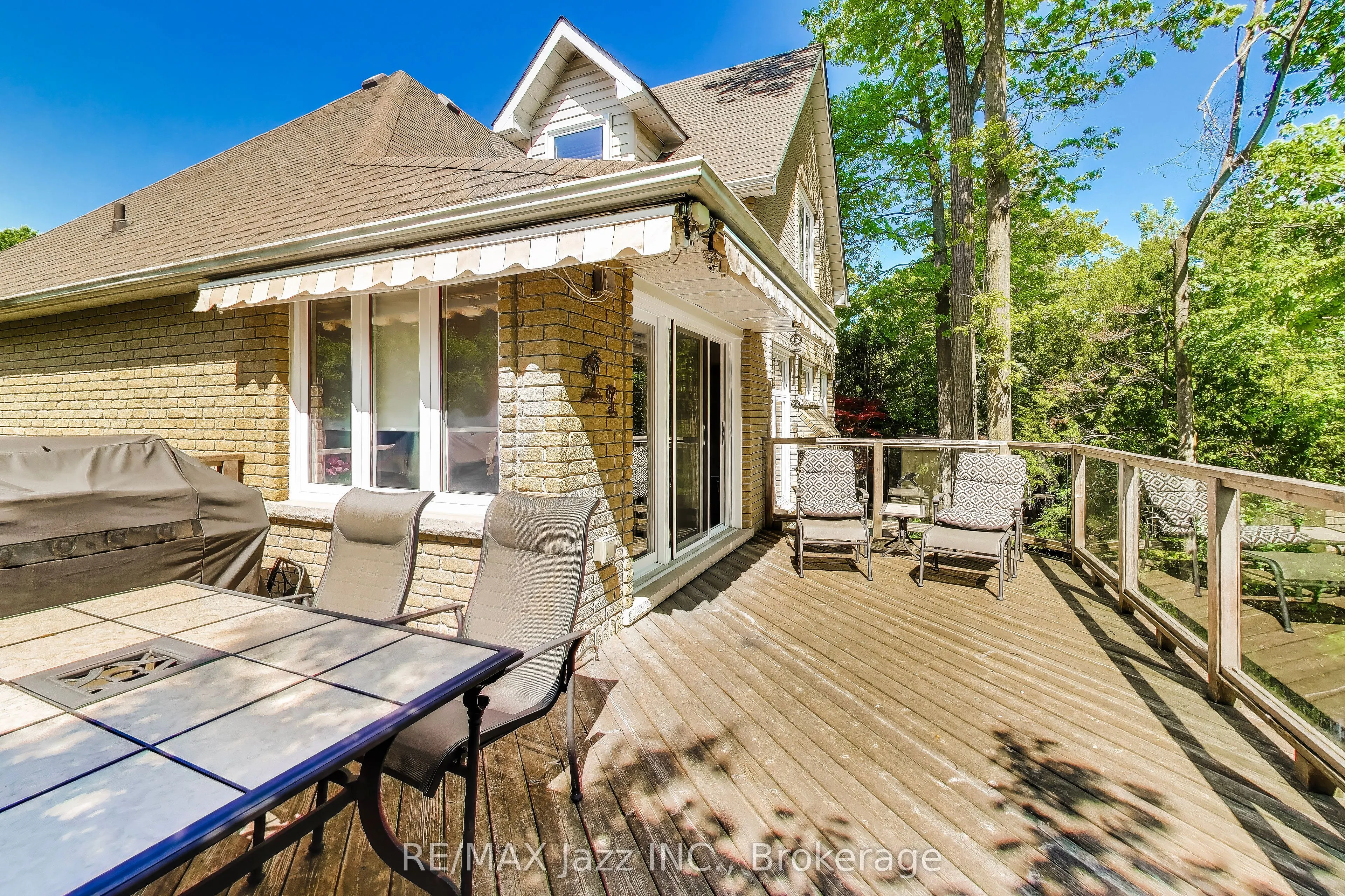 45 Windsor Valley Place