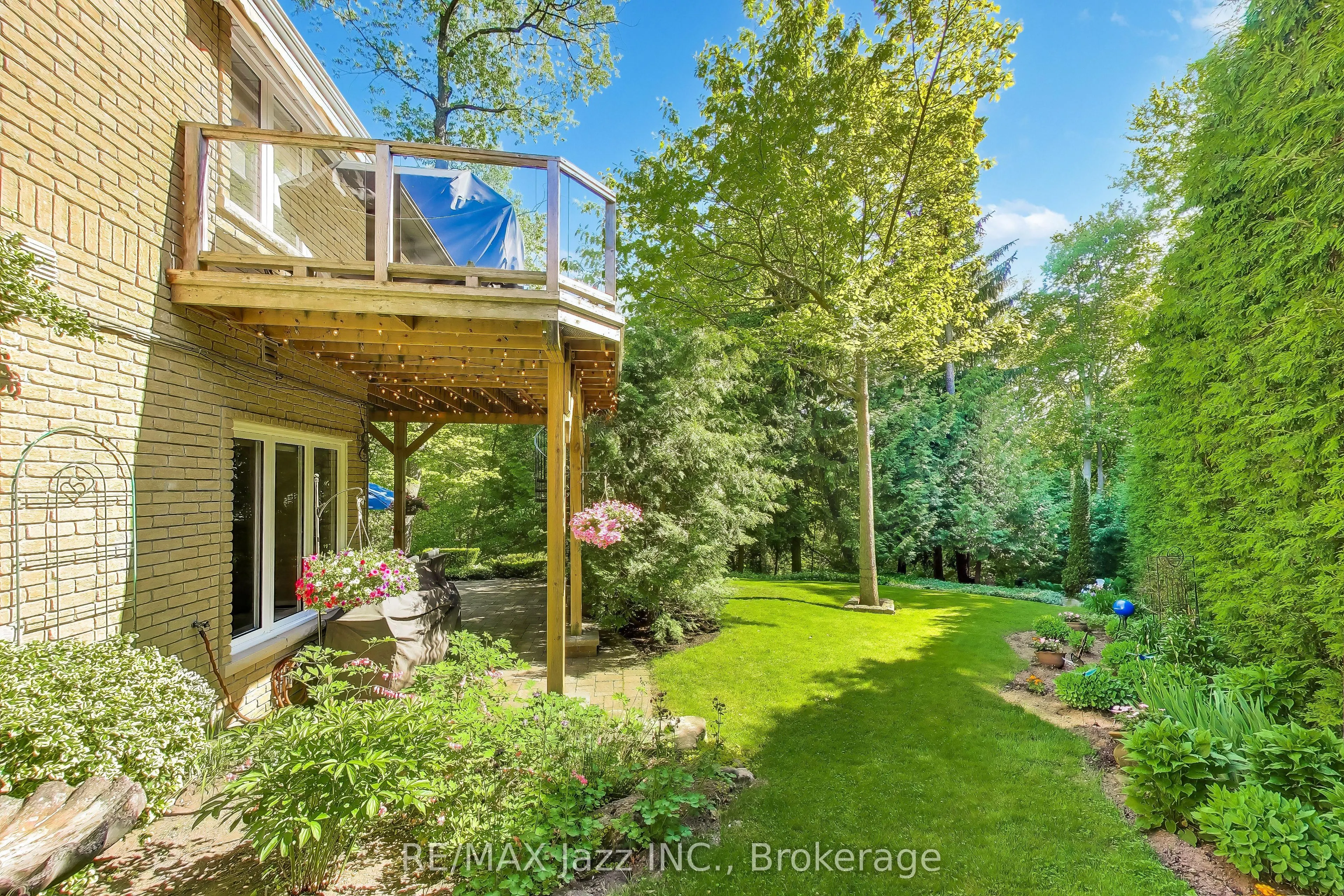 45 Windsor Valley Place