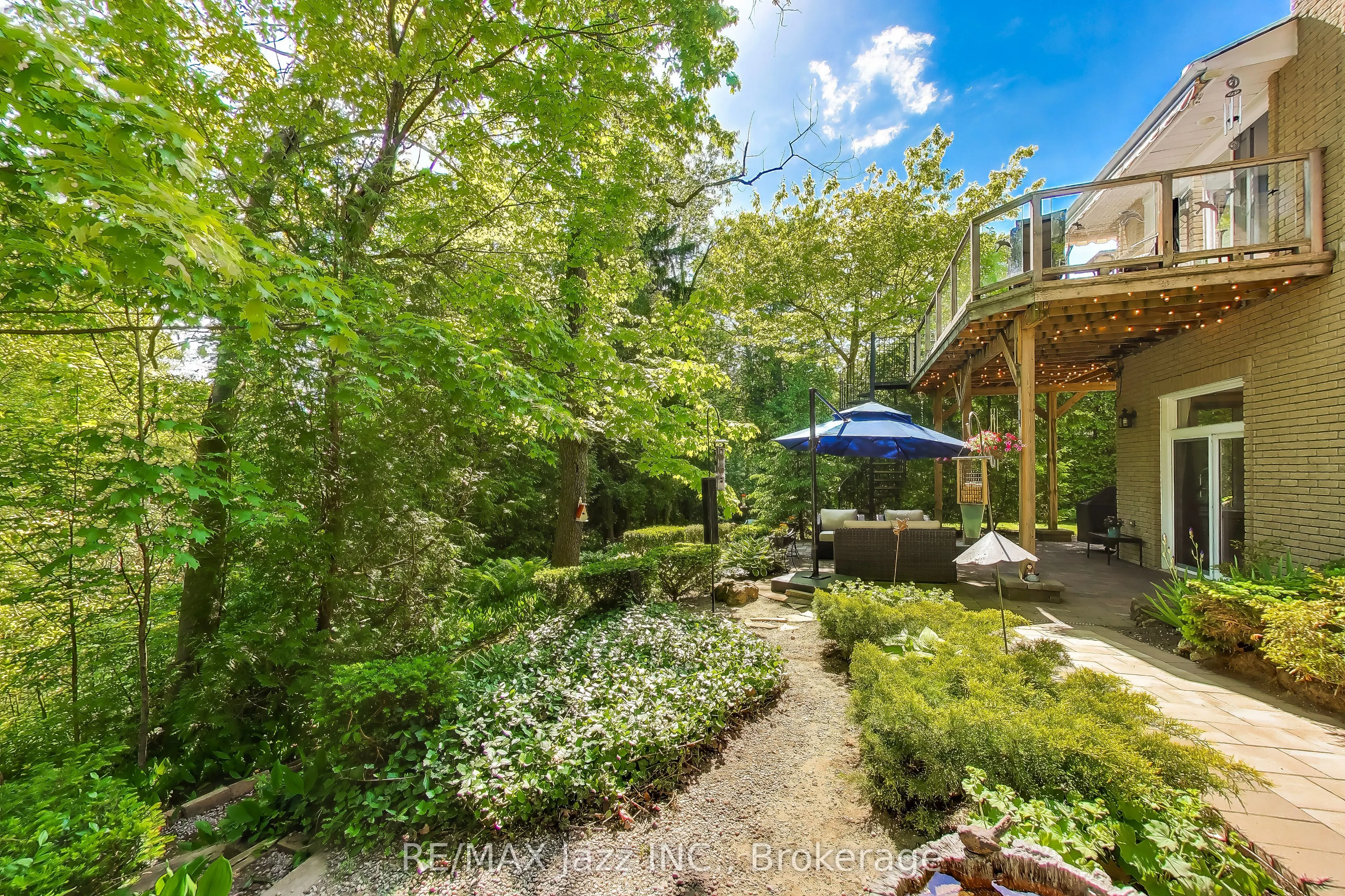 45 Windsor Valley Place