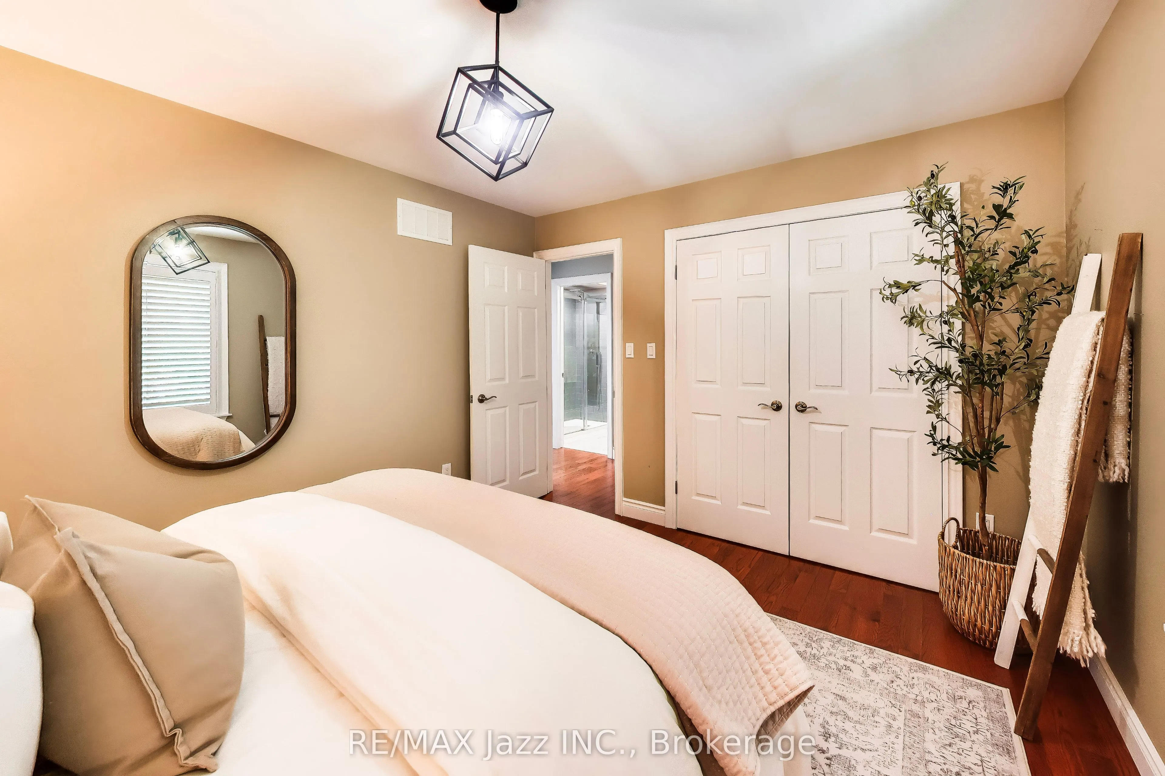 45 Windsor Valley Place