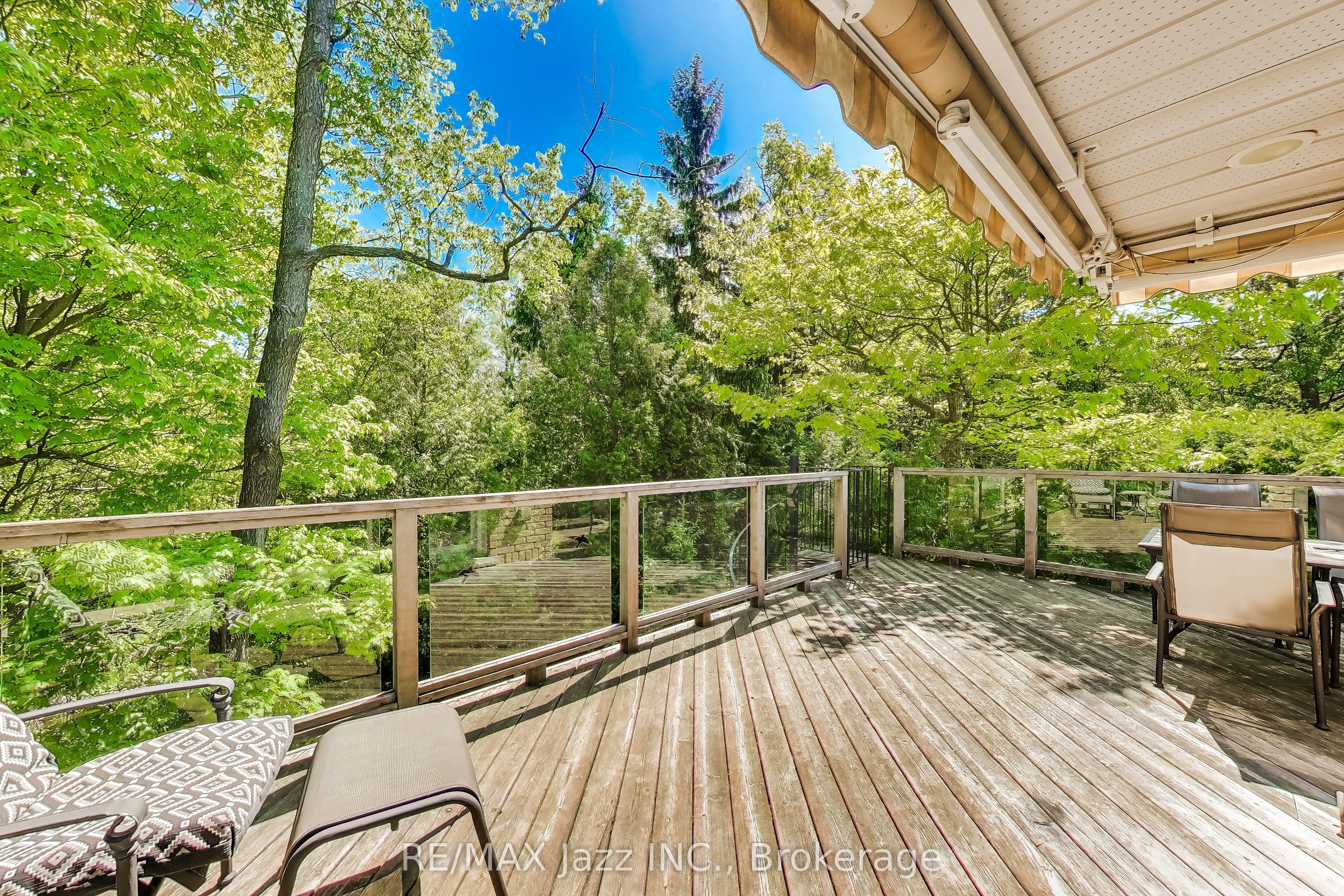 45 Windsor Valley Place