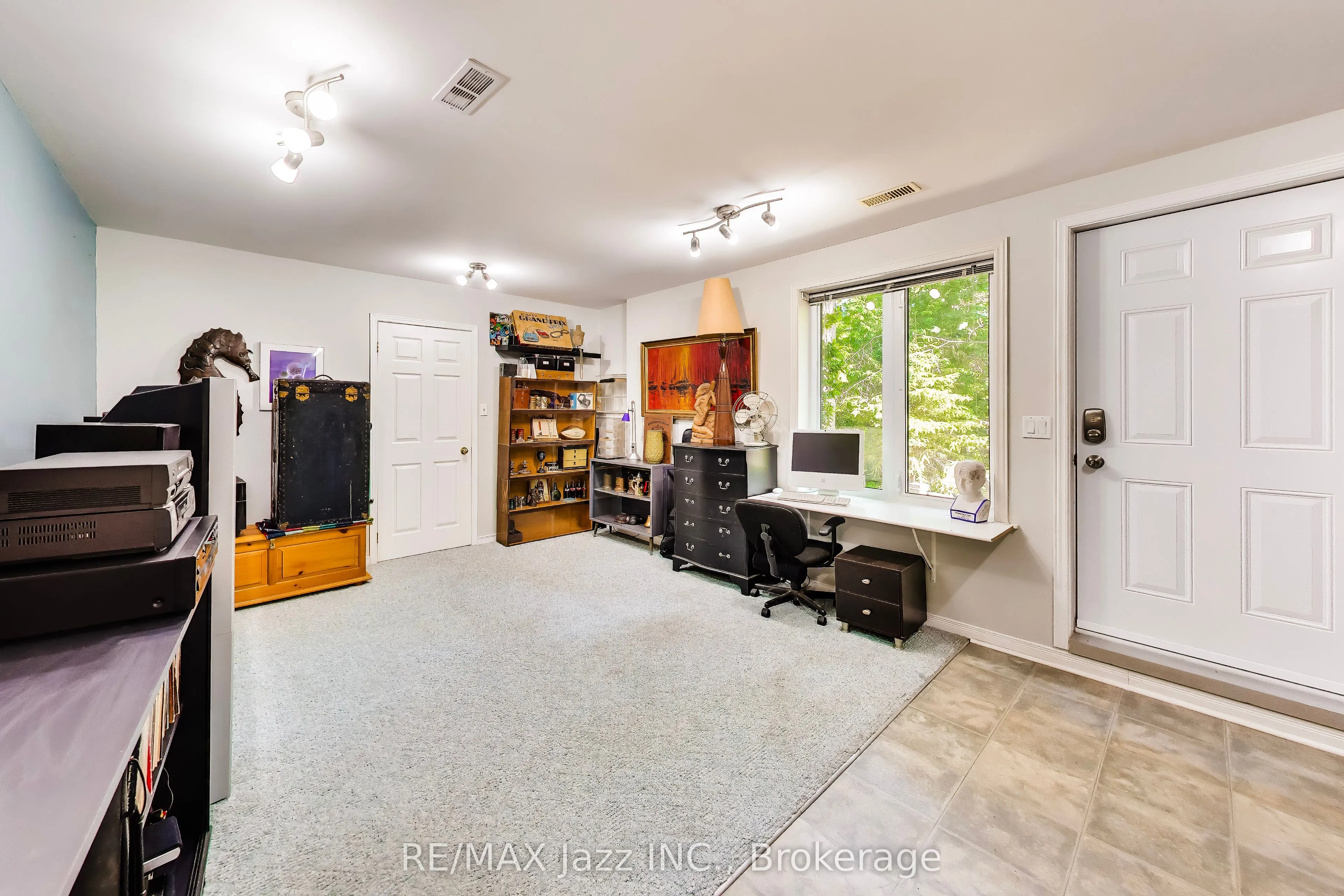 45 Windsor Valley Place